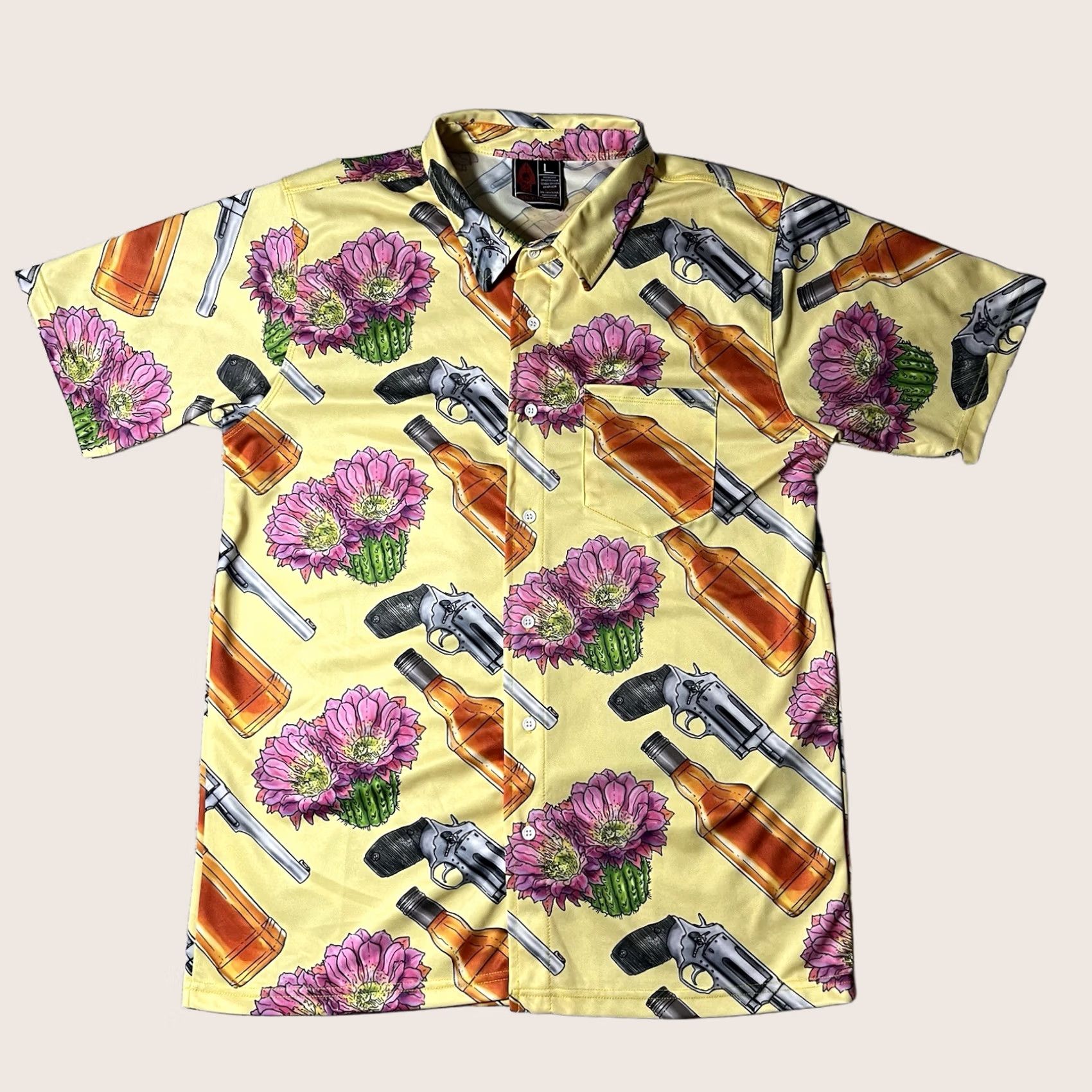 Gloverall Oaf Nation Shirt Men L Yellow Hawaiian Revolver All Over Print Short Sleeve Button-Up Size US L / EU 52-54 / 3 - 1 Thumbnail