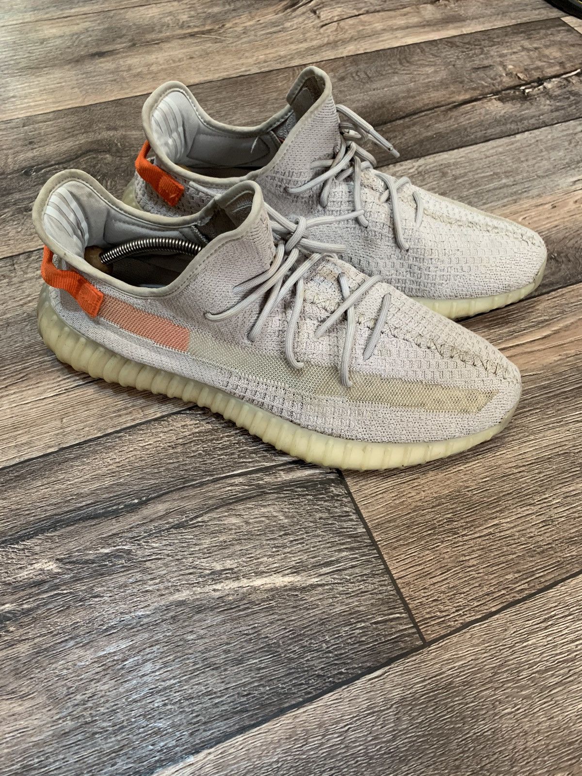 Adidas Adidas Yeezy Boost 350 V2 Tail Light Size US 14 / EU 47 - 3 Thumbnail