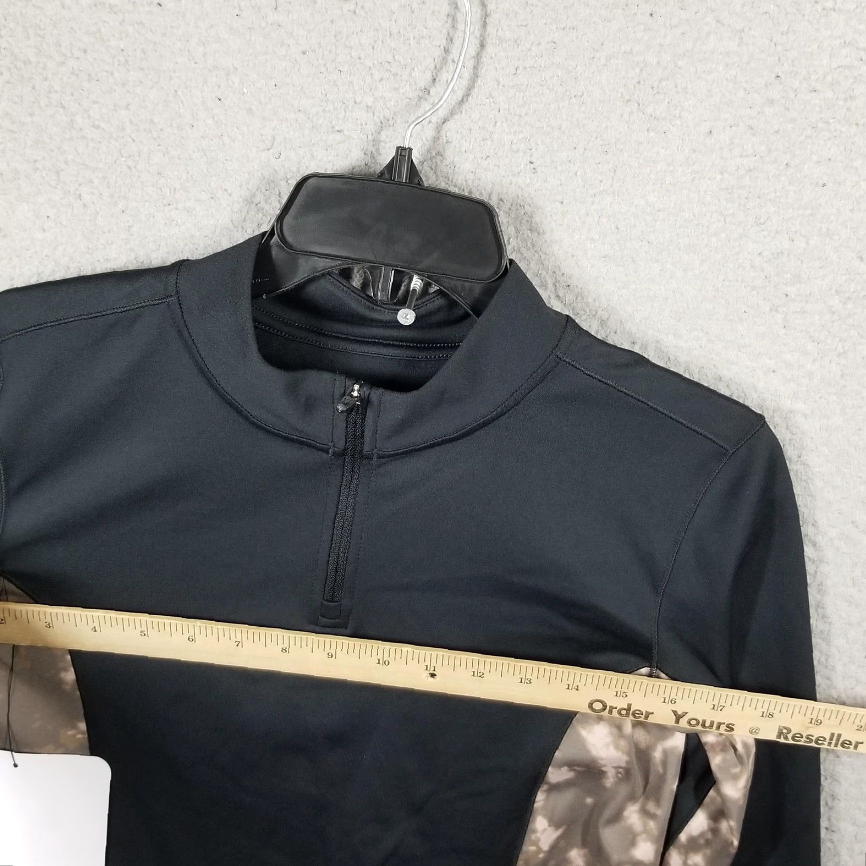 Nike Nike Top Womens Small Black Camo 1/2 Zip Midlayer Long Sleeve Workout Shirt Size S / US 4 / IT 40 - 5 Thumbnail