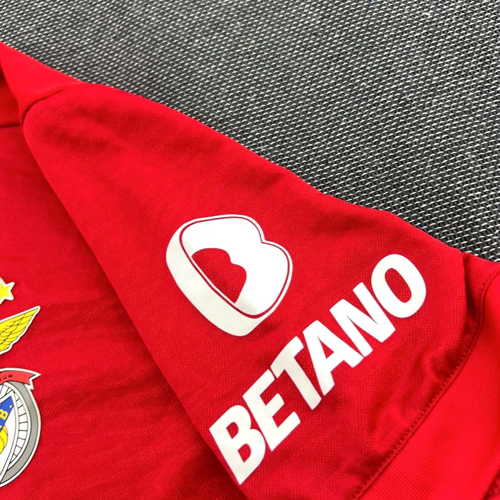Vintage Benfica Jersey Mens Medium Red Football 2021 2022 Home Lucas Verissimo Da Silva Short Sleeve T-Shirt Moisture Wicking Quick Dry Sports Football Size US M / EU 48-50 / 2 - 6 Thumbnail