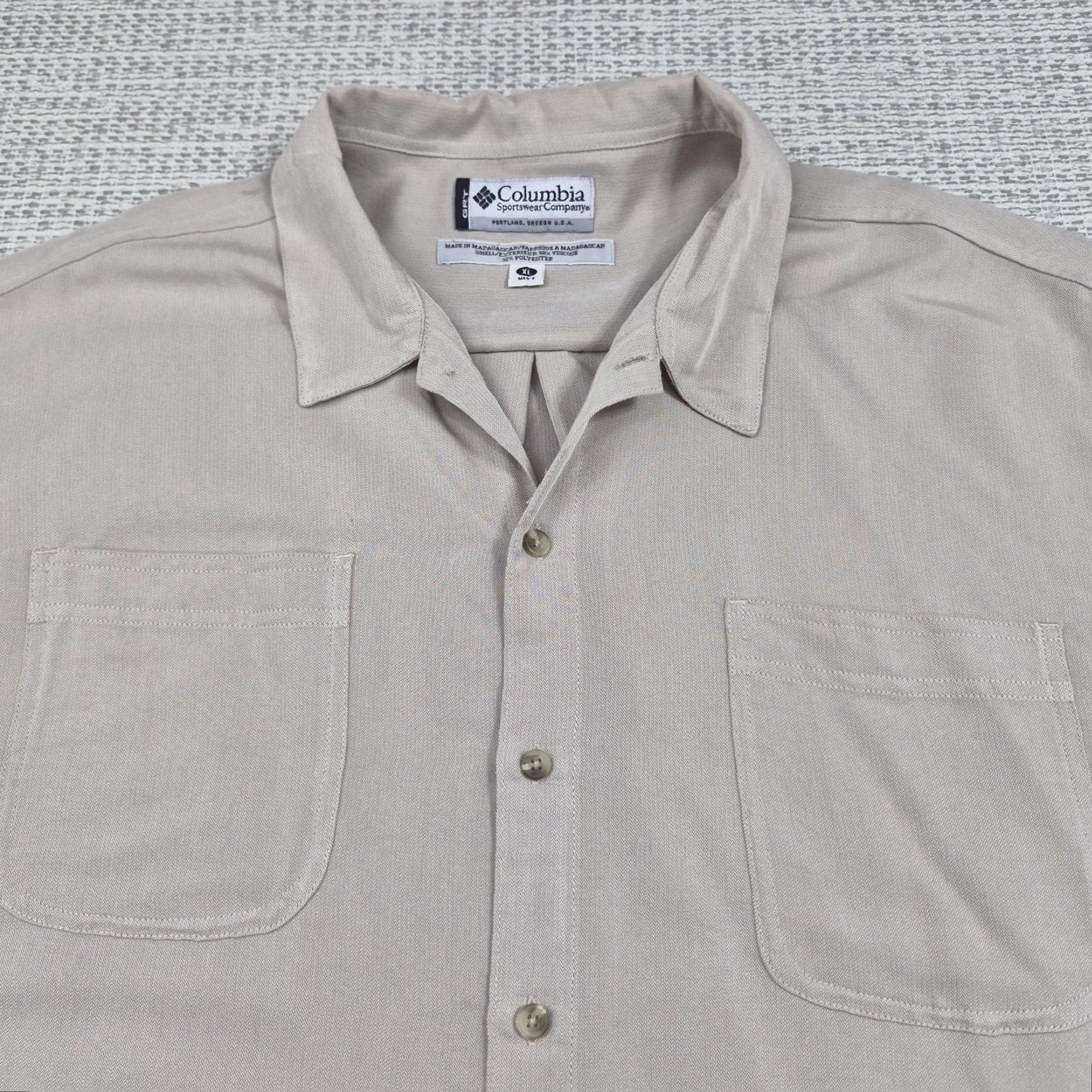 Vintage Columbia GRT Shirt Mens XL Button-Up Beige Twill Short Sleeve Casual Camp/Vintage no Size US XL / EU 56 / 4 - 5 Thumbnail