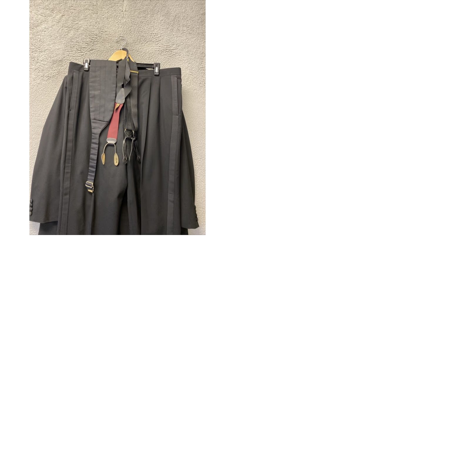 Gieves & Hawkes GRIEVES & HAWKES Tuxedo Men 43R Black 1-Button Single-Breasted Wool 2 Piece Suit | Long Jacket, Black Tuxedo for Business Wedding Casual Mens Size 40R - 12 Thumbnail