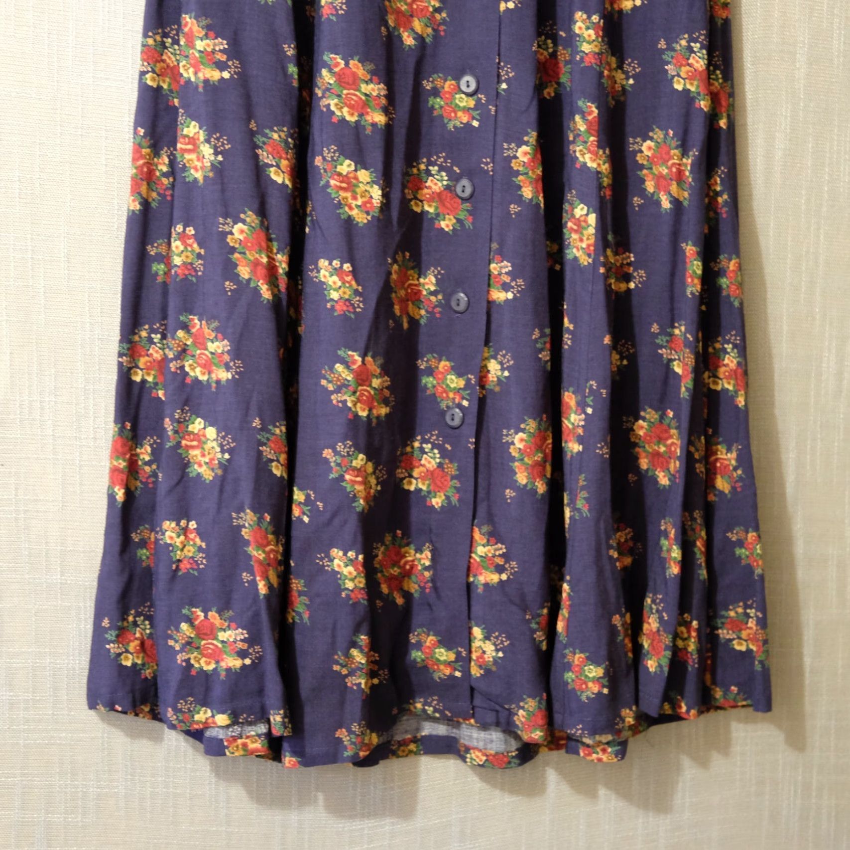 Vintage Nwot! Sag Harbor 100% Rayon Button Front Maxi Skirt Floral Women's M Navy 90s Sag Harbor Skirt Womens M Maxi Navy Floral Button Front 90s Size 32" / US 10 / IT 46 - 3 Thumbnail