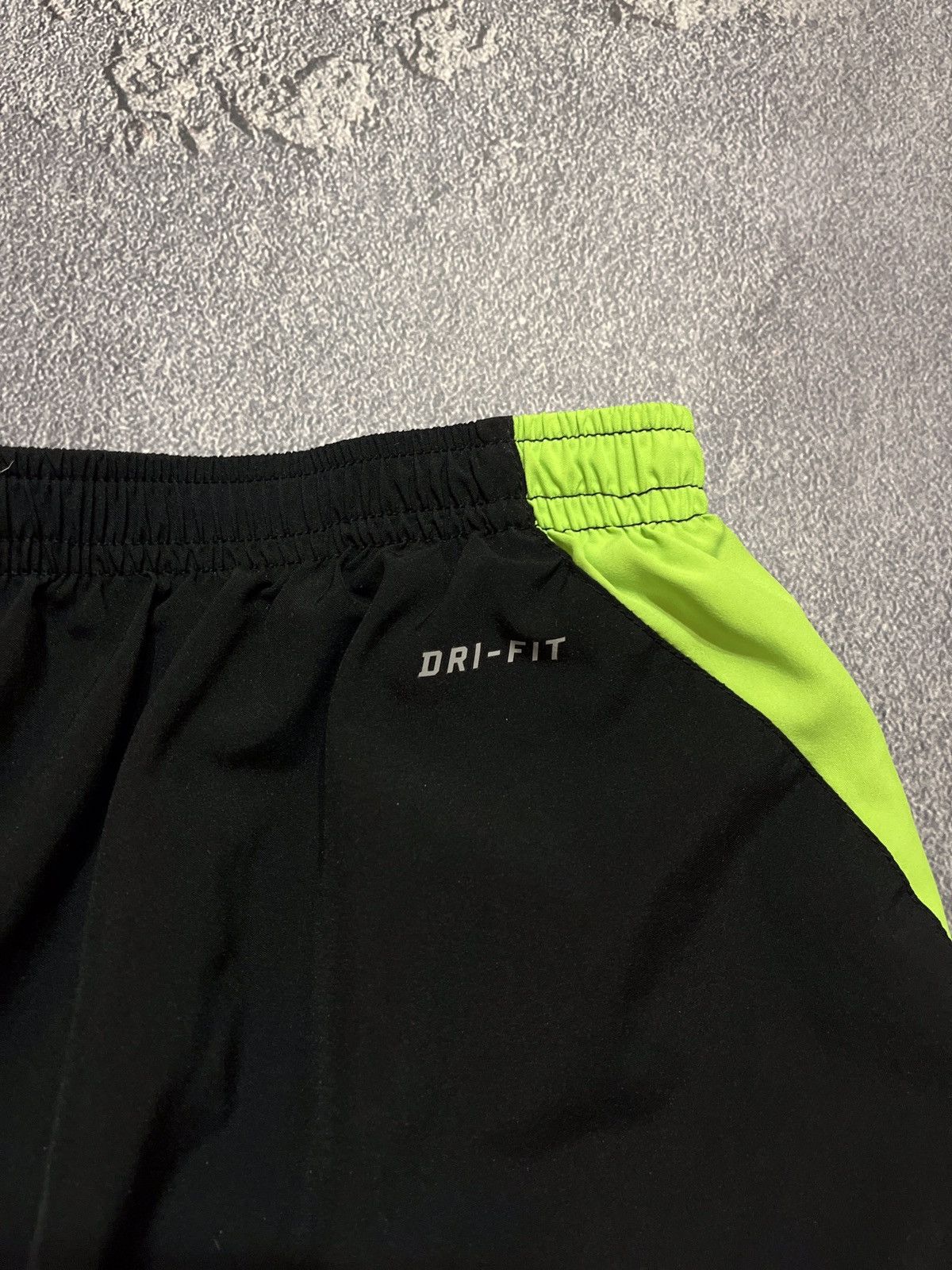Nike × Vintage Vintage Nike shorts streetwear swoosh casual y2k size L Size US 34 / EU 50 - 5 Thumbnail