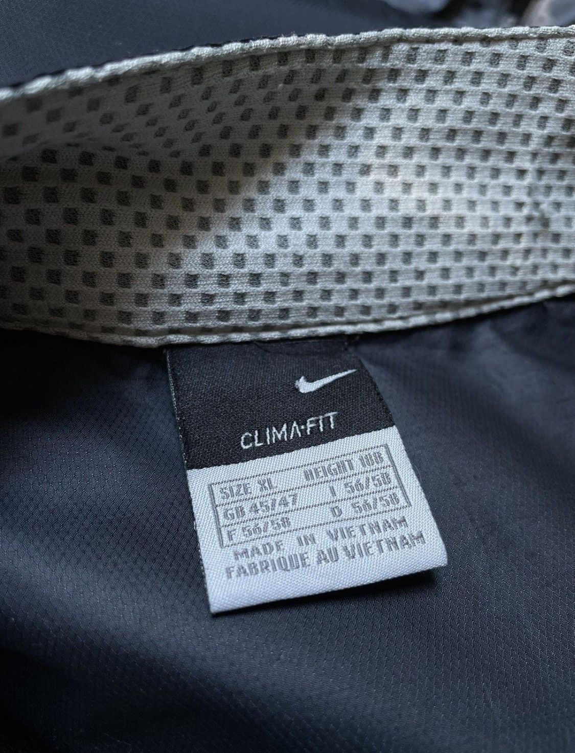 Nike × Vintage Nike Vintage Y2K Nylon Track Jacket Size US XL / EU 56 / 4 - 4 Thumbnail