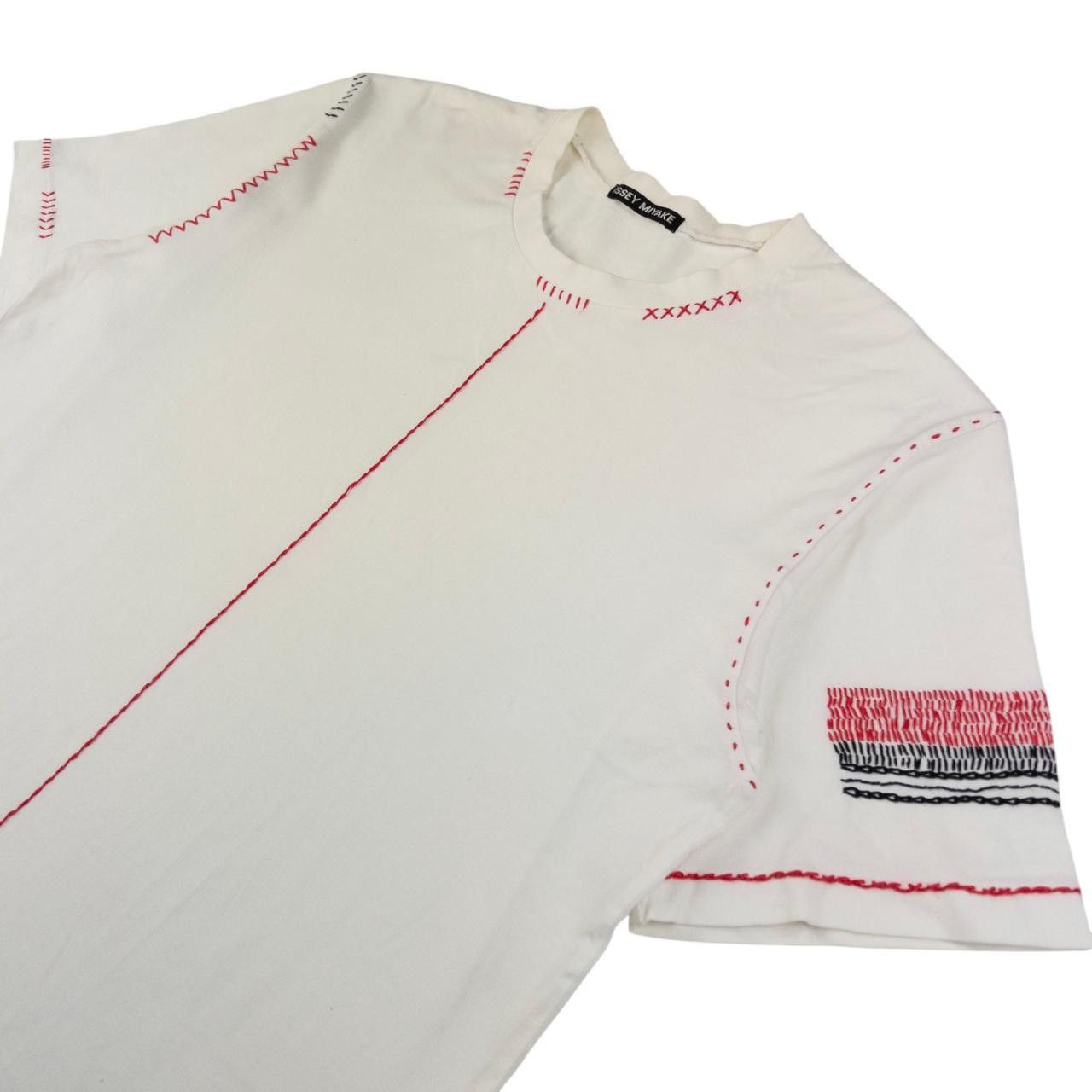 Issey Miyake Vintage Issey Miyake Hand Embroidered T Shirt Size M Size US M / EU 48-50 / 2 - 4 Thumbnail