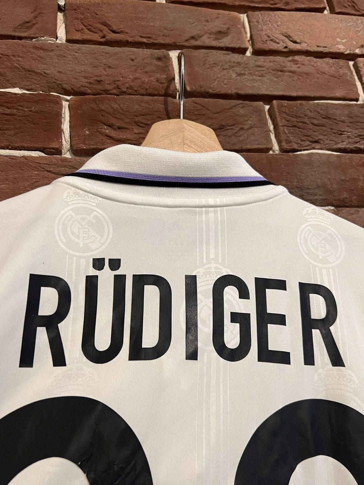 Other Adidas Real Madrid Rudiger Football Jersey XL Hype Soccer Size US XL / EU 56 / 4 - 10 Thumbnail