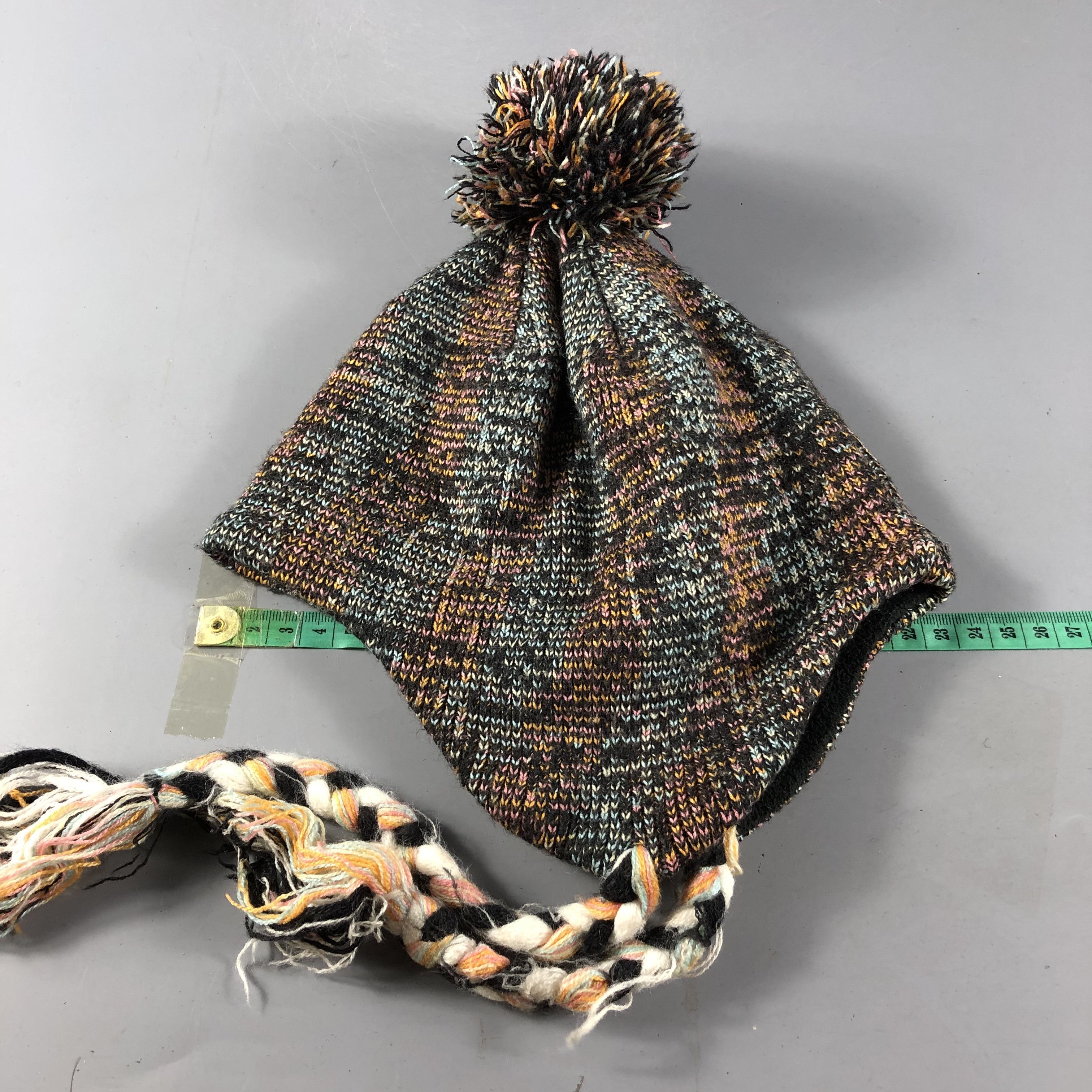 Atomic Atomic Earflap Bobble Beanie Snowcap Snow Hat Ski Hat B571 Size ONE SIZE - 3 Thumbnail