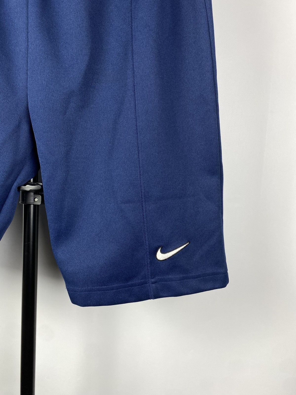 Nike × Vintage Vintage 80s Mans Nike Team Air Tn Black Shorts Swoosh Size US 34 / EU 50 - 2 Thumbnail