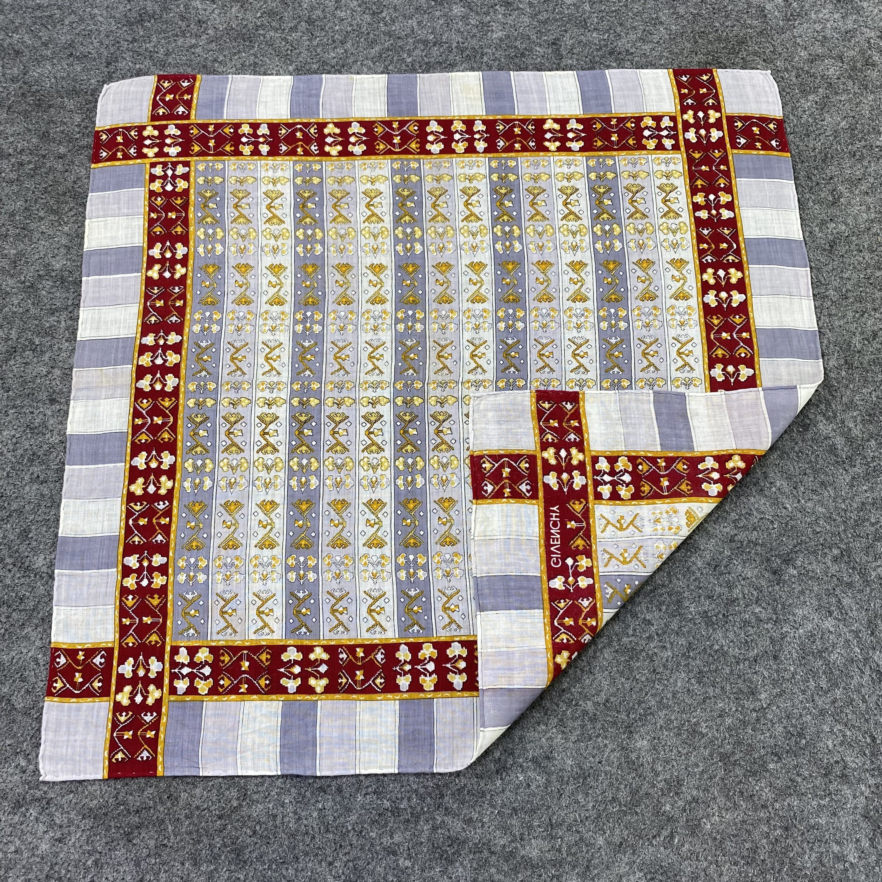 Givenchy Givenchy Handkerchief Neckerchief Bandana-B1840 Size ONE SIZE - 5 Thumbnail