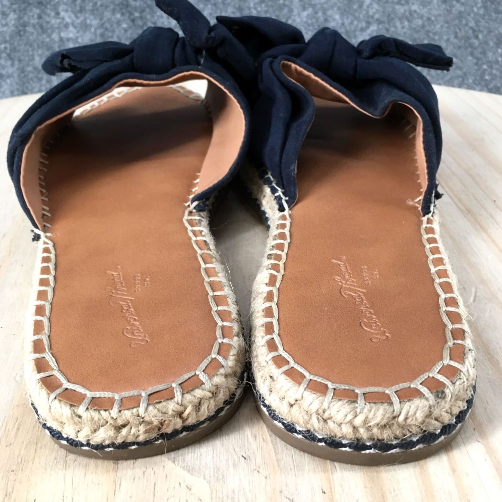 Vintage Universal Thread Sandals Womens 7 Slides Slip On Flat Blue Fabric Casual Size US 7 / IT 37 - 7 Thumbnail