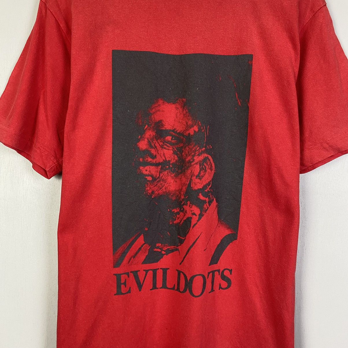 Expert Horror THE SHINING STANLEY KUBRICK EVILDOTS EASTER TAG TSHIRT Size US M / EU 48-50 / 2 - 2 Thumbnail