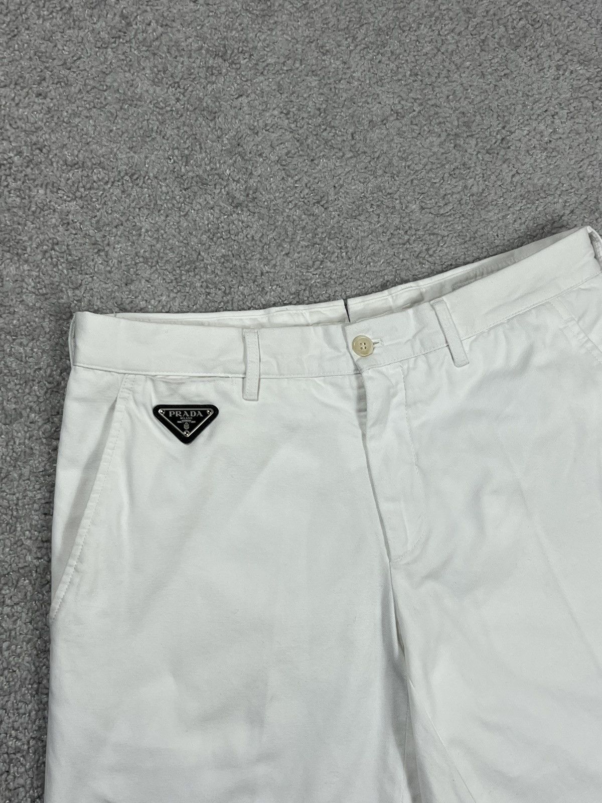 Prada Prada Triangle White Shorts Size 30 Size US 30 / EU 46 - 4 Thumbnail