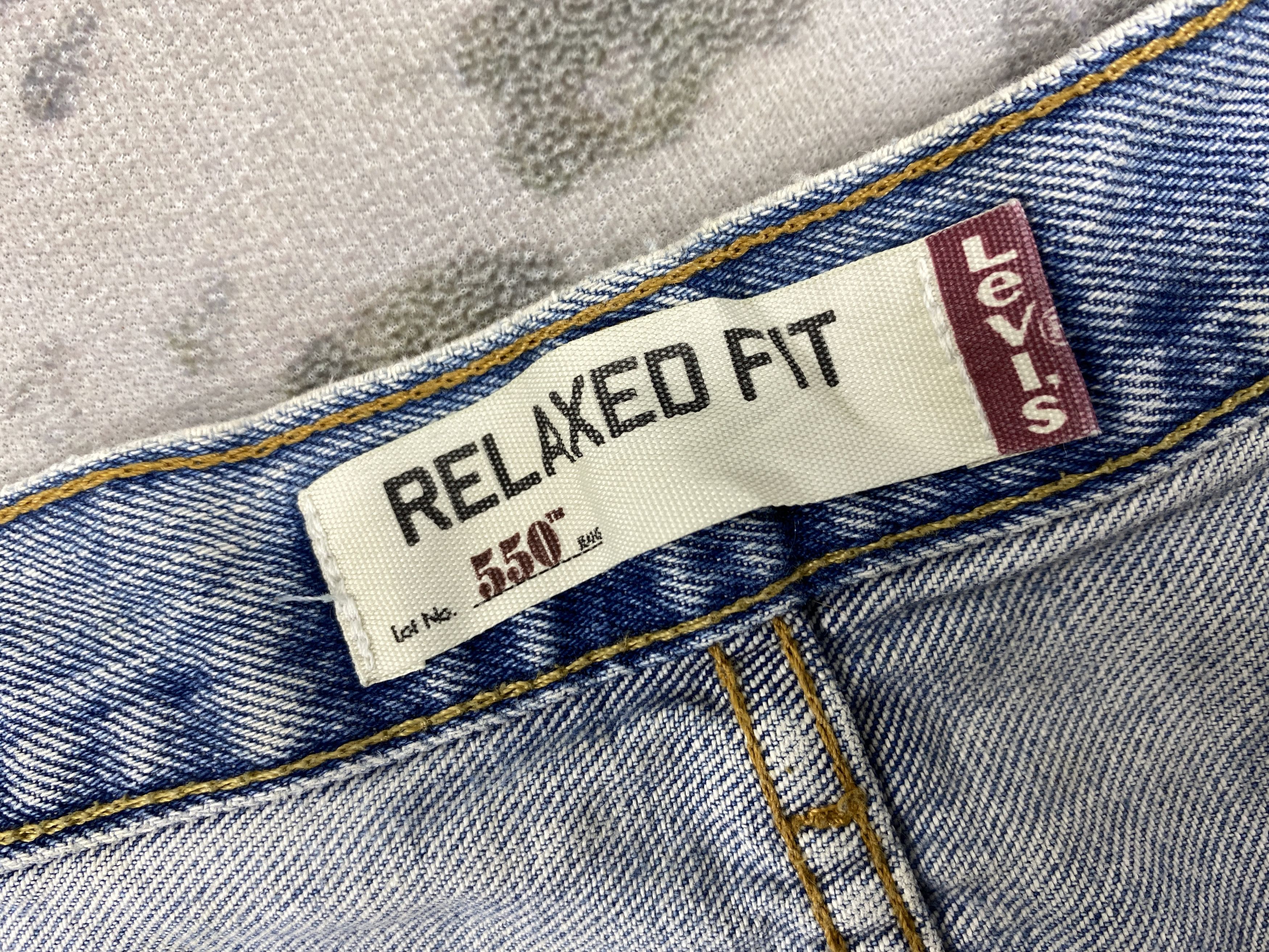 Levi's Light Wash Vintage Levi's 550 Relaxed Fit Denim 36x35 -JN652 Size US 36 / EU 52 - 8 Thumbnail