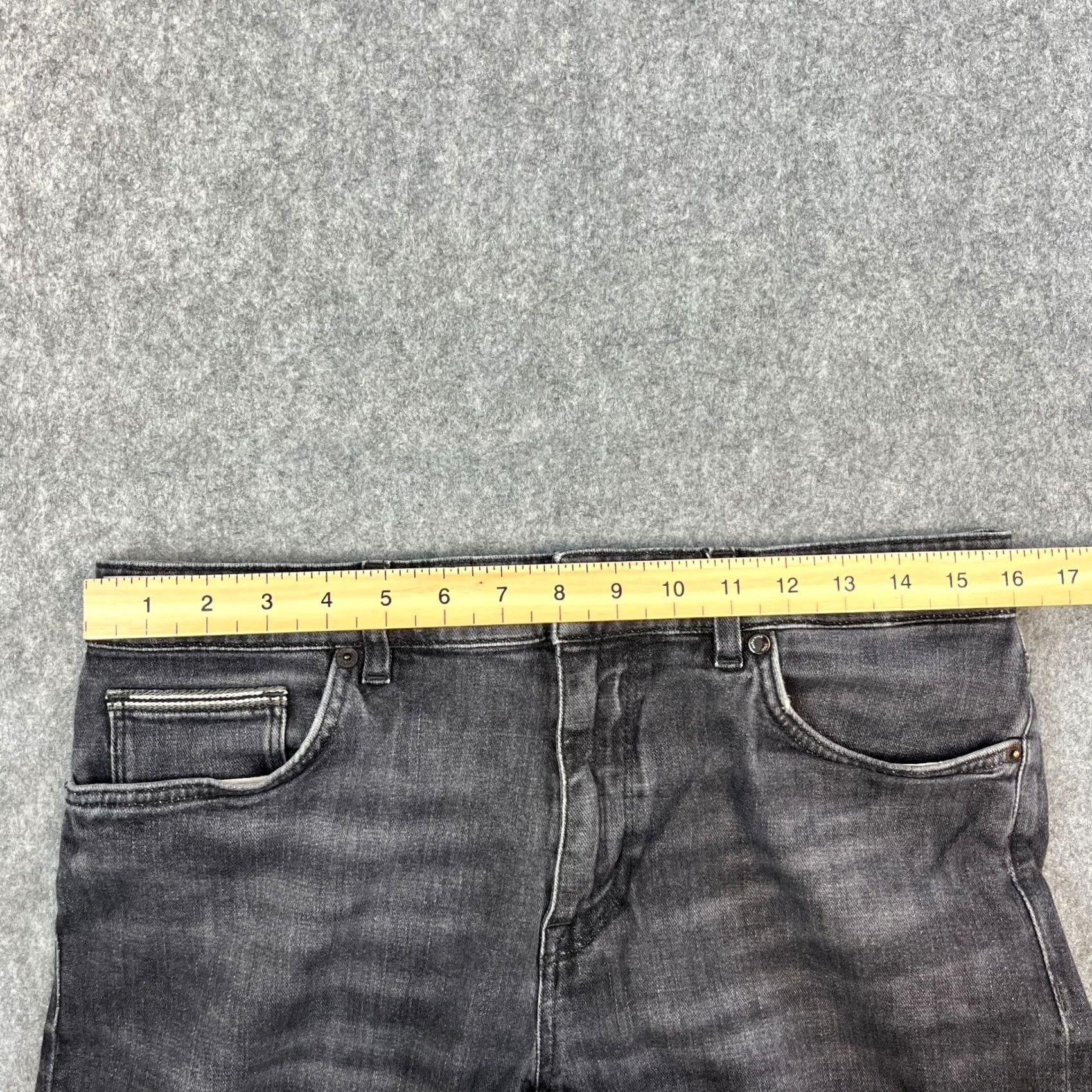 Hugo Boss HUGO BOSS Jeans Regular Tapered 34 30 Charcoal Grey Denim 5-Pocket Design Wool? Size US 34 / EU 50 - 6 Thumbnail