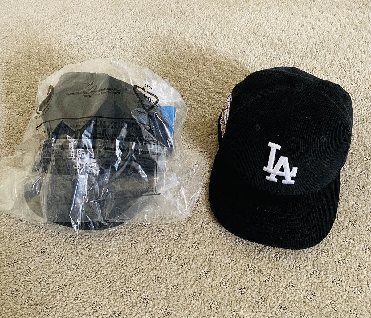 Los Angeles Dodgers × New Era × Undefeated Undefeated x LA Dodgers Fitted |  Limited Corduroy | 7 3/4 | Grailed