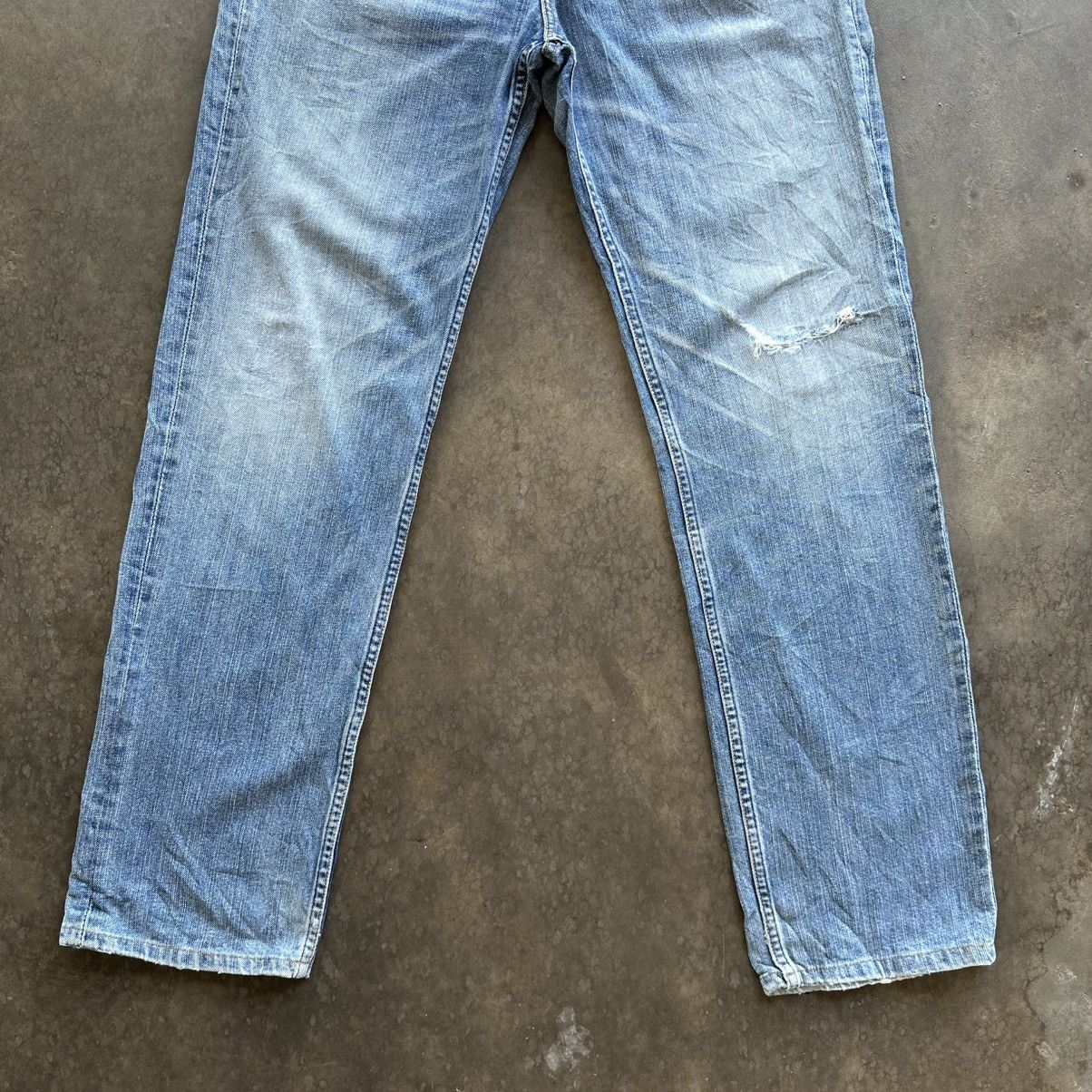 Levi's Vintage Levi’s 533 Faded Distress Denim Jean Pant W31 Size US 31 - 2 Thumbnail