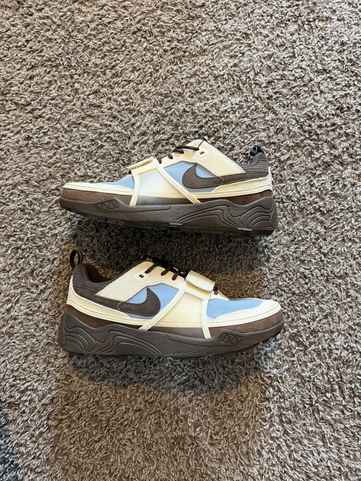 Nike × Travis Scott Nike X Travis Scott Zoom Field Jaxx Blue Leche Size US 10.5 / EU 43-44 - 1 Thumbnail