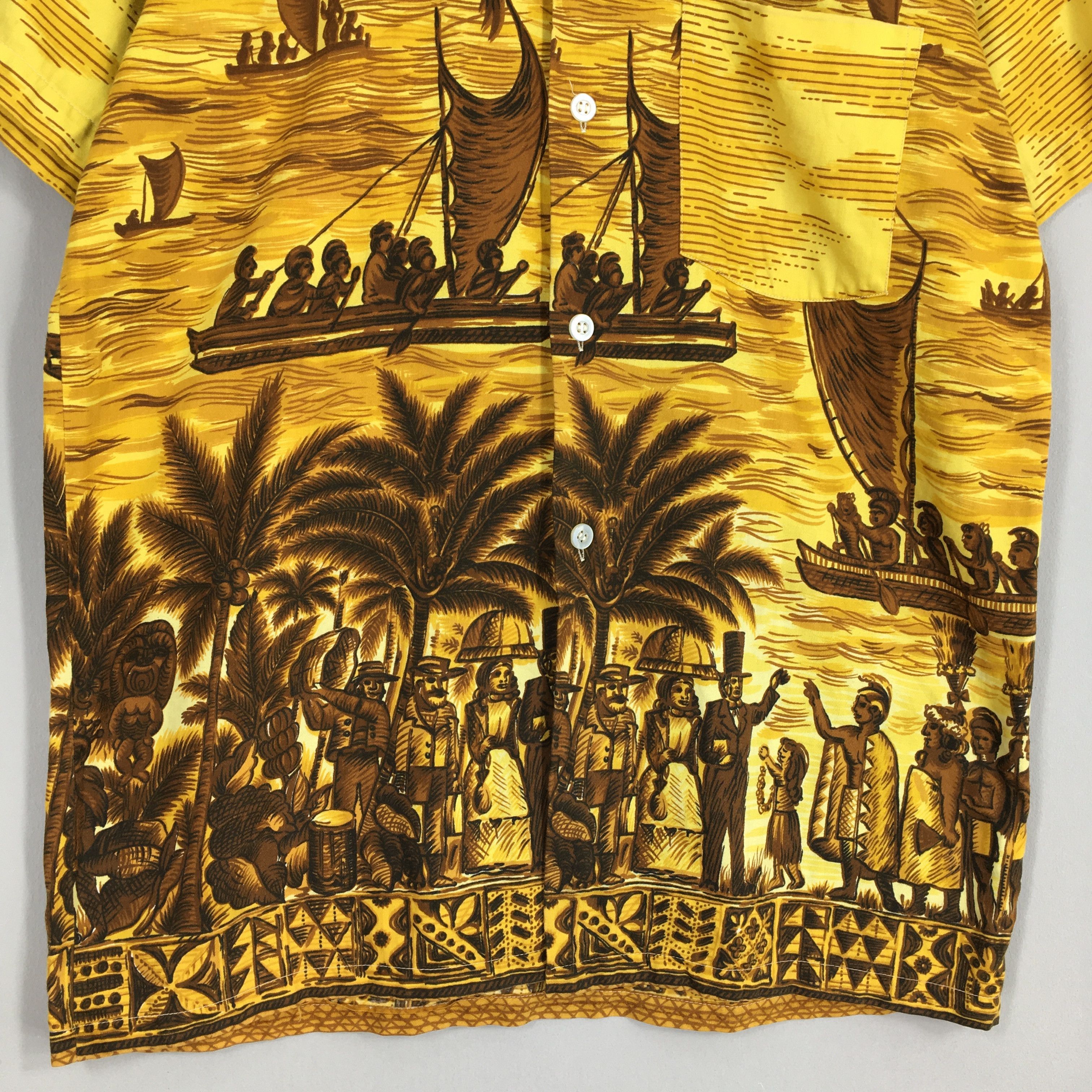 Other Hawaiian Coconut Tree Ocean View Yellow Button Up Medium Size US M / EU 48-50 / 2 - 4 Thumbnail