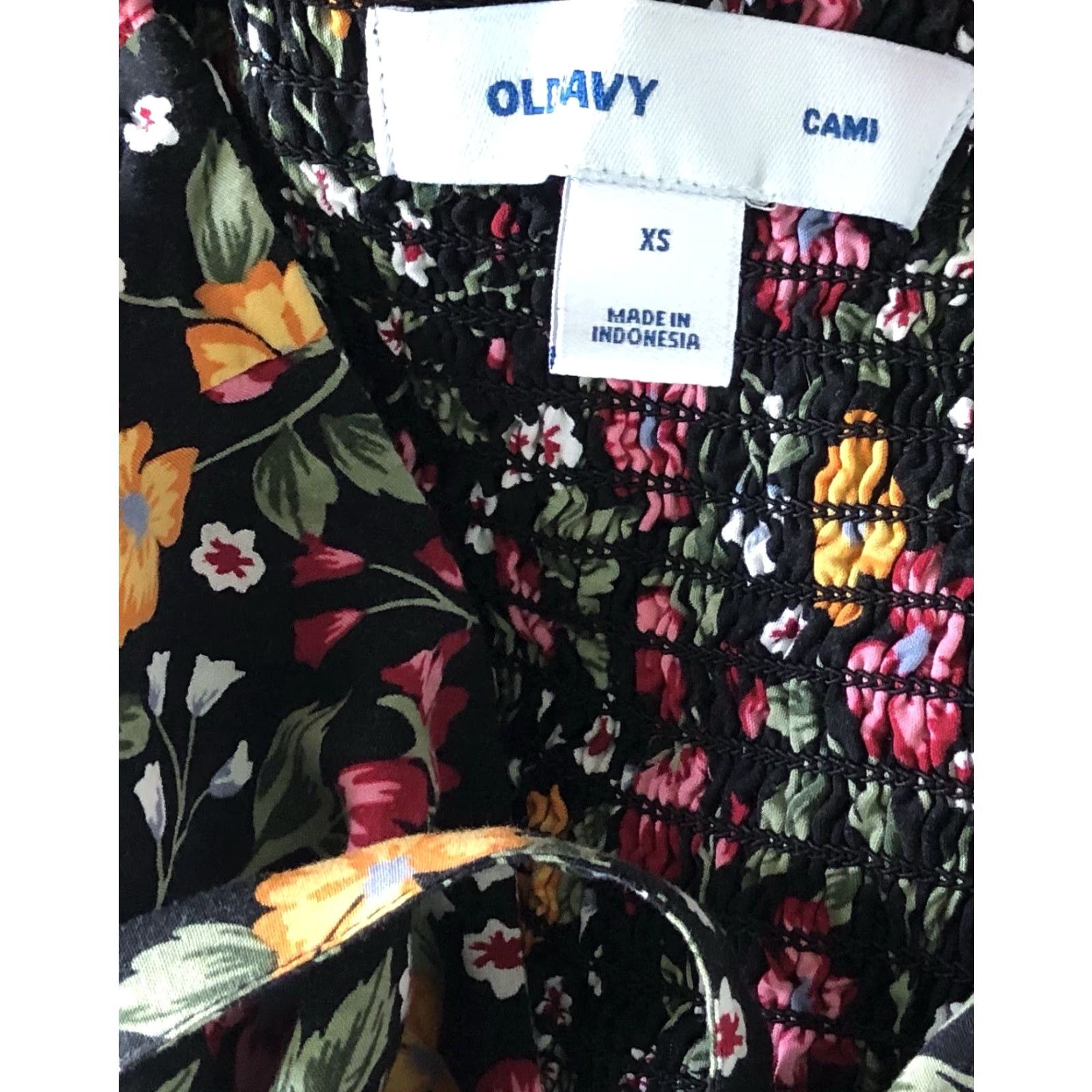 Old Navy Old Navy Camisole Tank XS Blk Floral Strappy Smocked Flowy Cottage Top Size XS / US 0-2 / IT 36-38 - 4 Thumbnail