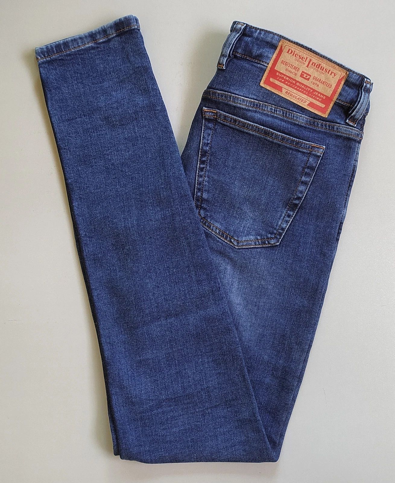 Diesel Diesel 1979 SLEENKER-R L.32 MENS JEANS T/9740 Size US 29 - 11 Thumbnail