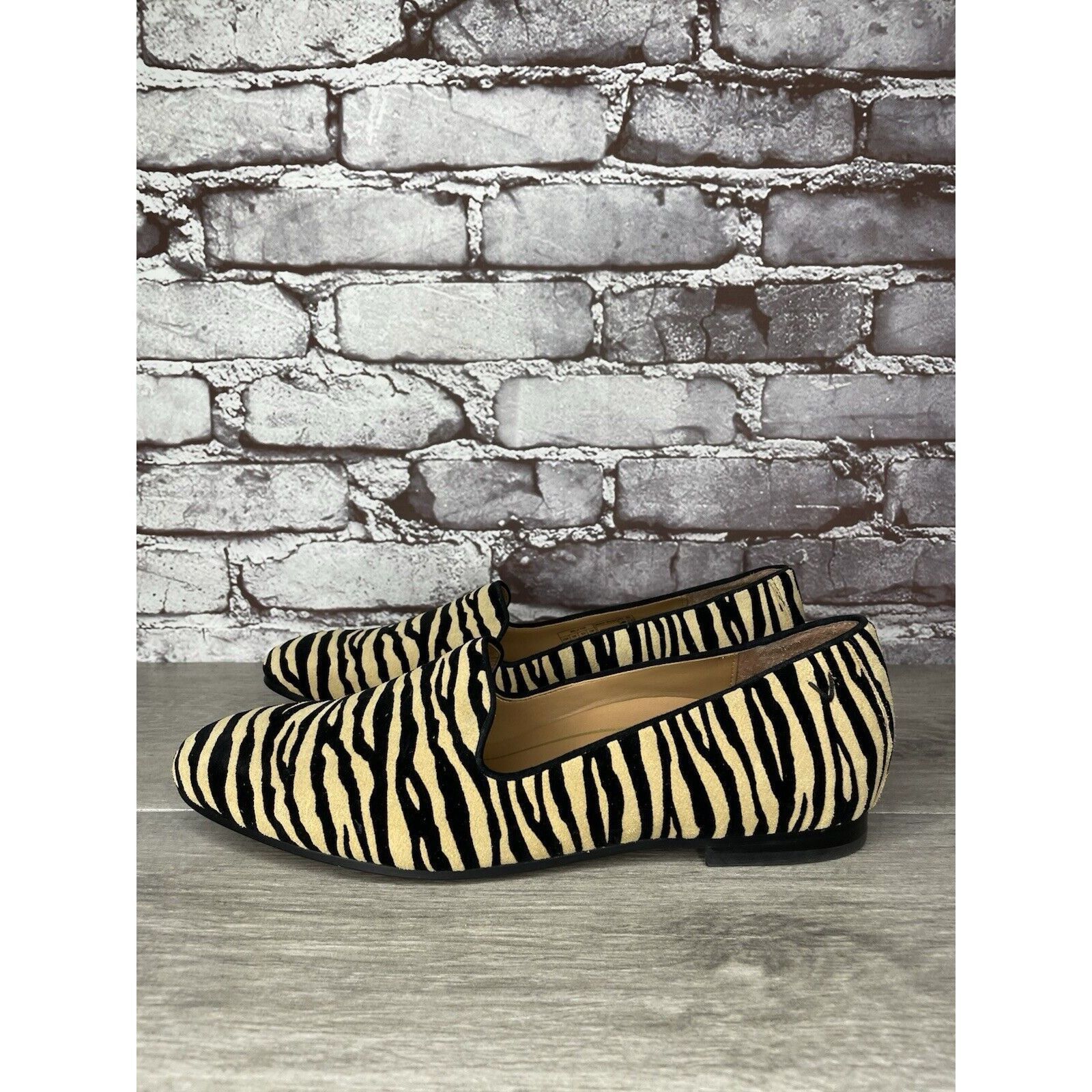 Other VIONIC Willa Tiger Print Yellow Black Stripe Flats Shoes Wom Size US 9.5 / IT 39.5 - 1 Thumbnail