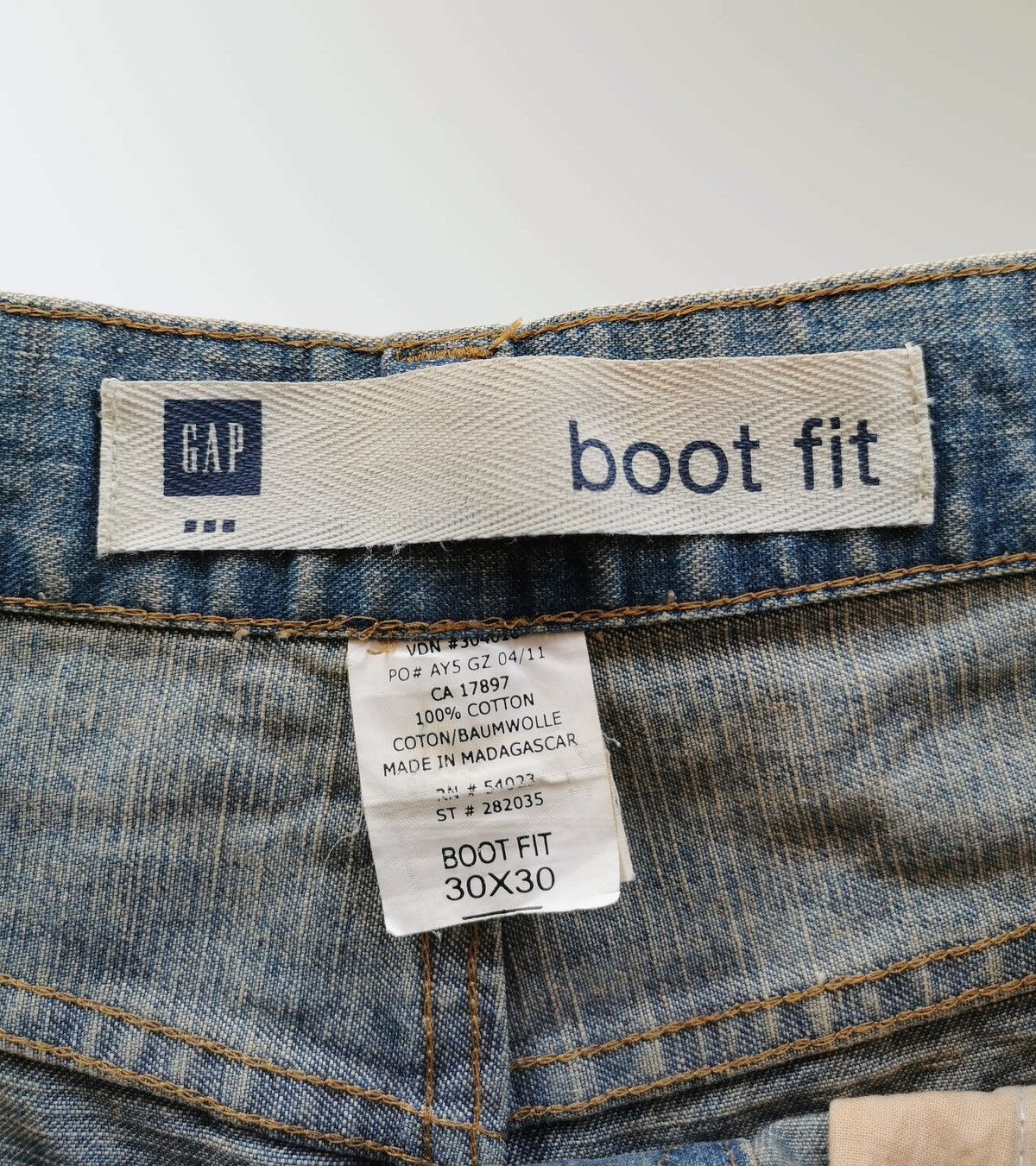 Gap Gap Bootcut Denim Light Wash Made in Madagascar 30x30 Size US 30 / EU 46 - 6 Thumbnail