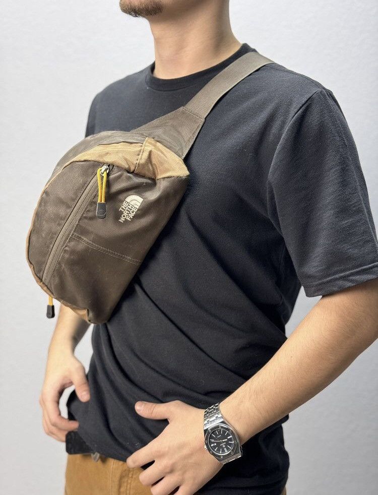 The North Face × Vintage The North Face TNF Bag Messenger Bag Nike Vintage Y2K Size ONE SIZE - 3 Thumbnail