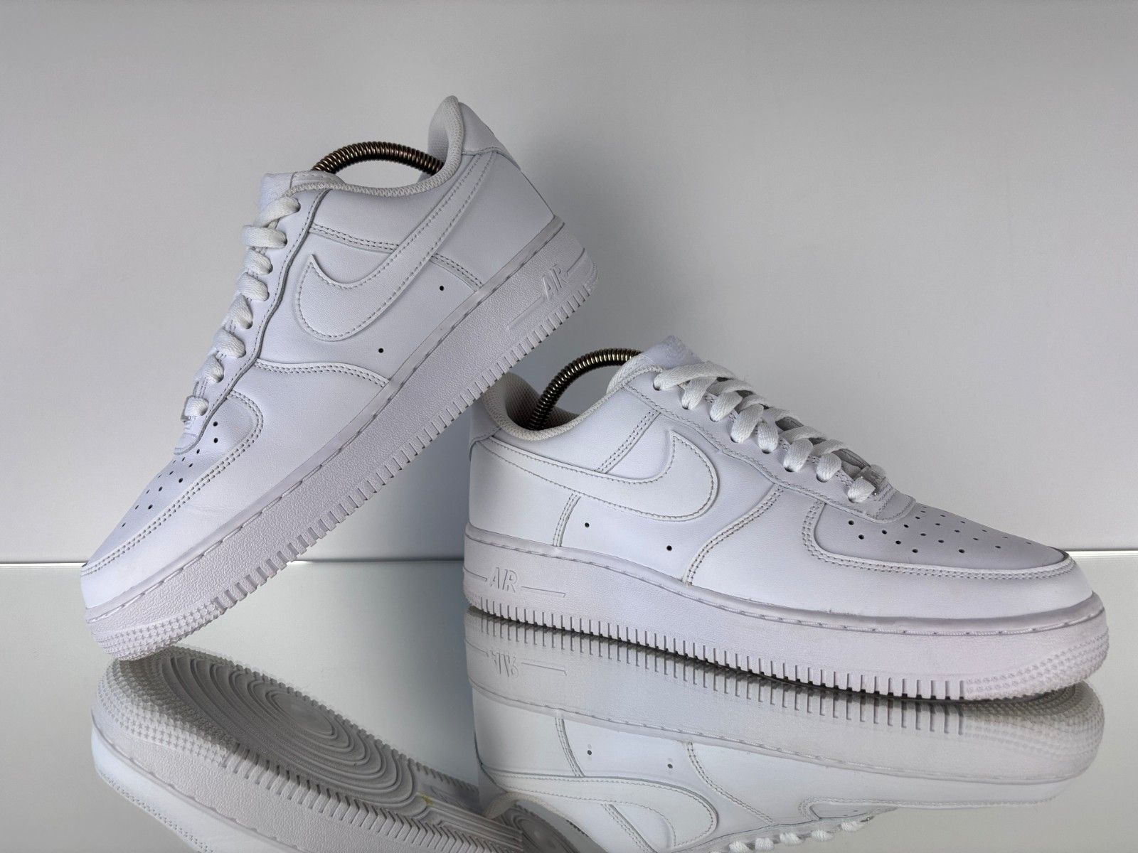Nike Nike Air Force 1 '07 Low Casual Sneakers Size US 8 Size US 8 / EU 41 - 3 Thumbnail