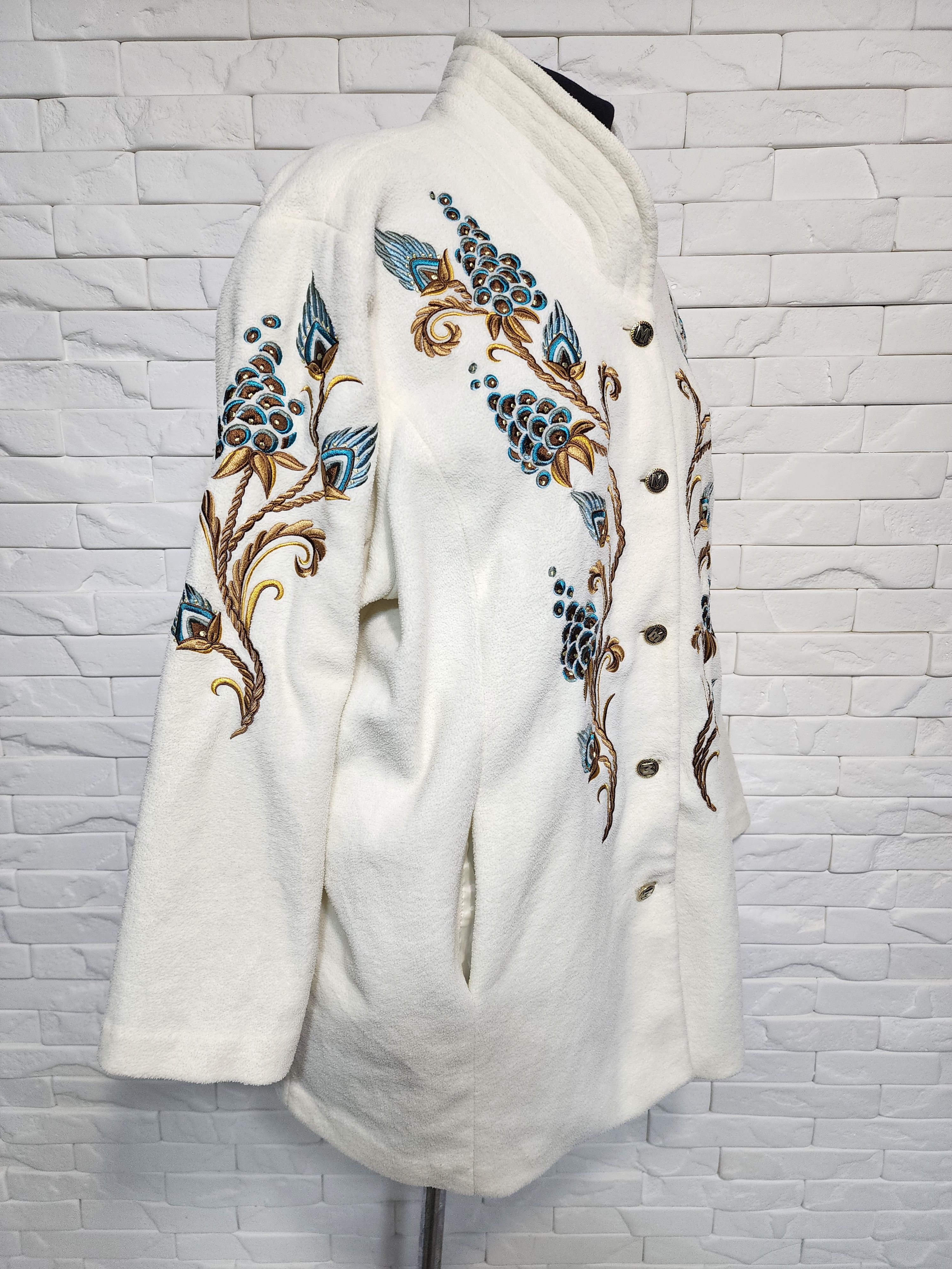 Designer Women's White Fleece Jacket. Colorful Embroidery. Size XXL / US 16-18 / IT 52-54 - 5 Thumbnail