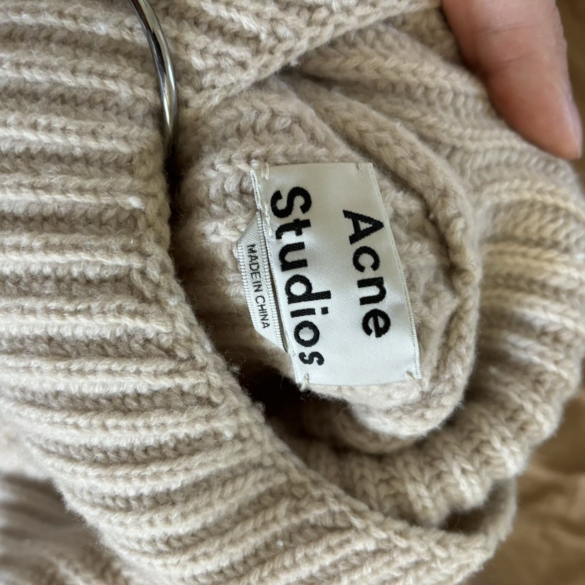 Acne Studios Acne Studios Beige Turtleneck Sweater Size US L / EU 52-54 / 3 - 5 Thumbnail