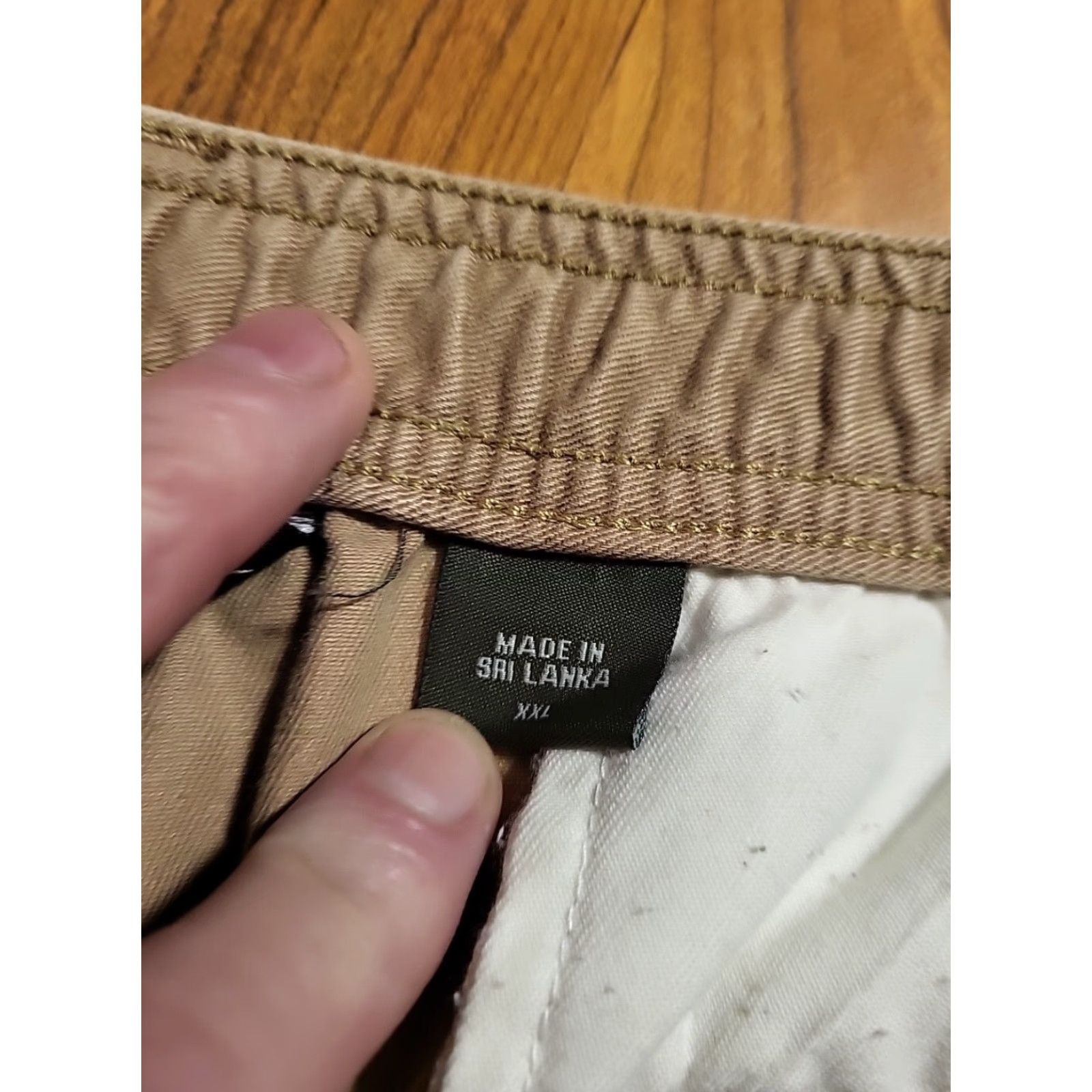 Eddie Bauer VINTAGE Eddie Bauer Chino Shorts Mens XXL 42x8 Beige Flat Front Cotton Y2K Size US 39 - 4 Thumbnail
