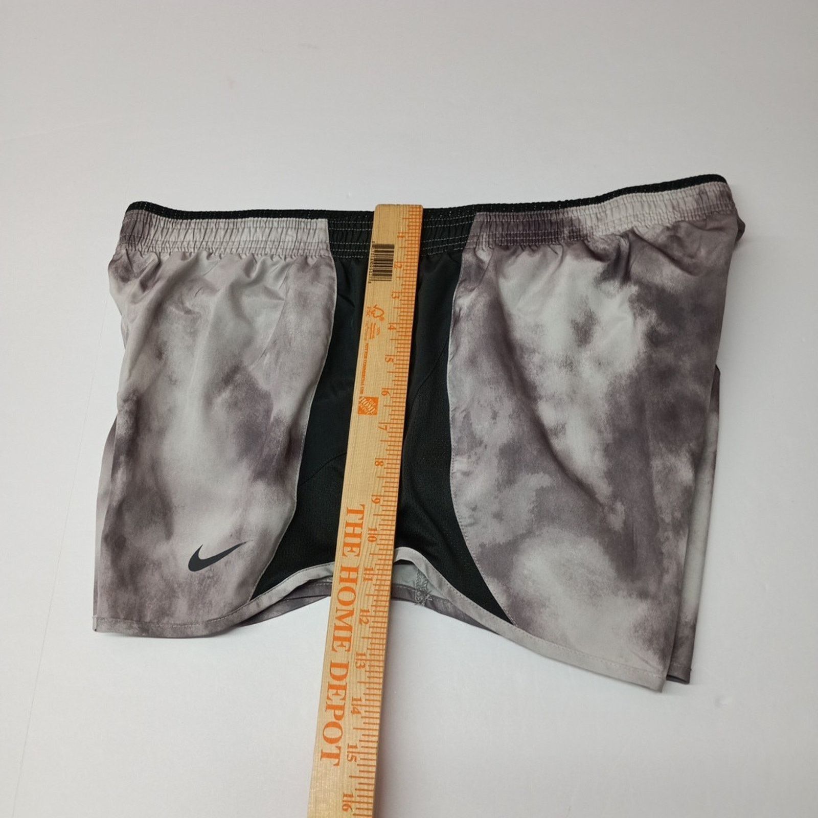 Nike Nike Women's Icon Clash Running Shorts Gray Size XL New Size 36" / US 14 / IT 50 - 8 Thumbnail
