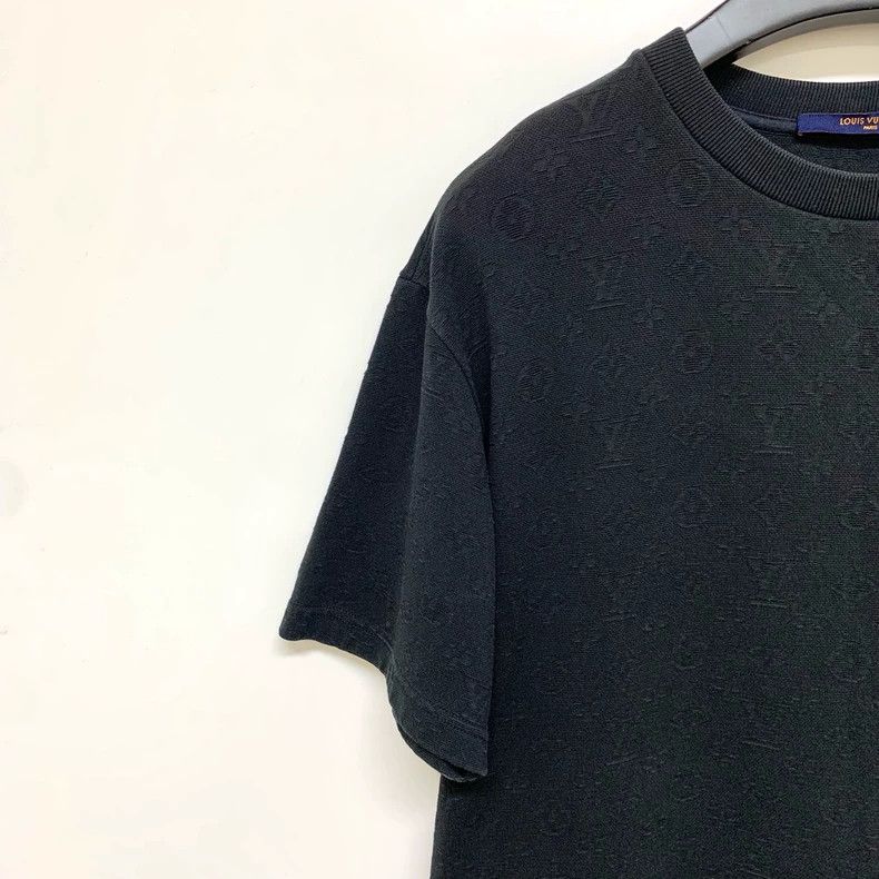 Louis Vuitton Louis Vuitton Black full print short sleeve Size US XL / EU 56 / 4 - 5 Thumbnail