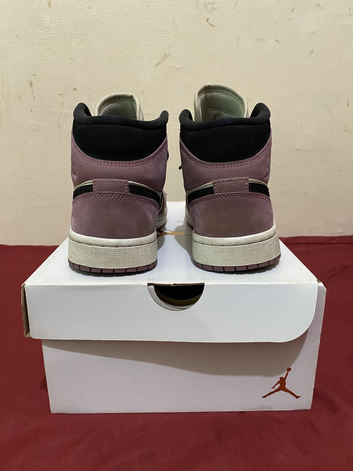 Air Jordan 1 Light Mulberry
