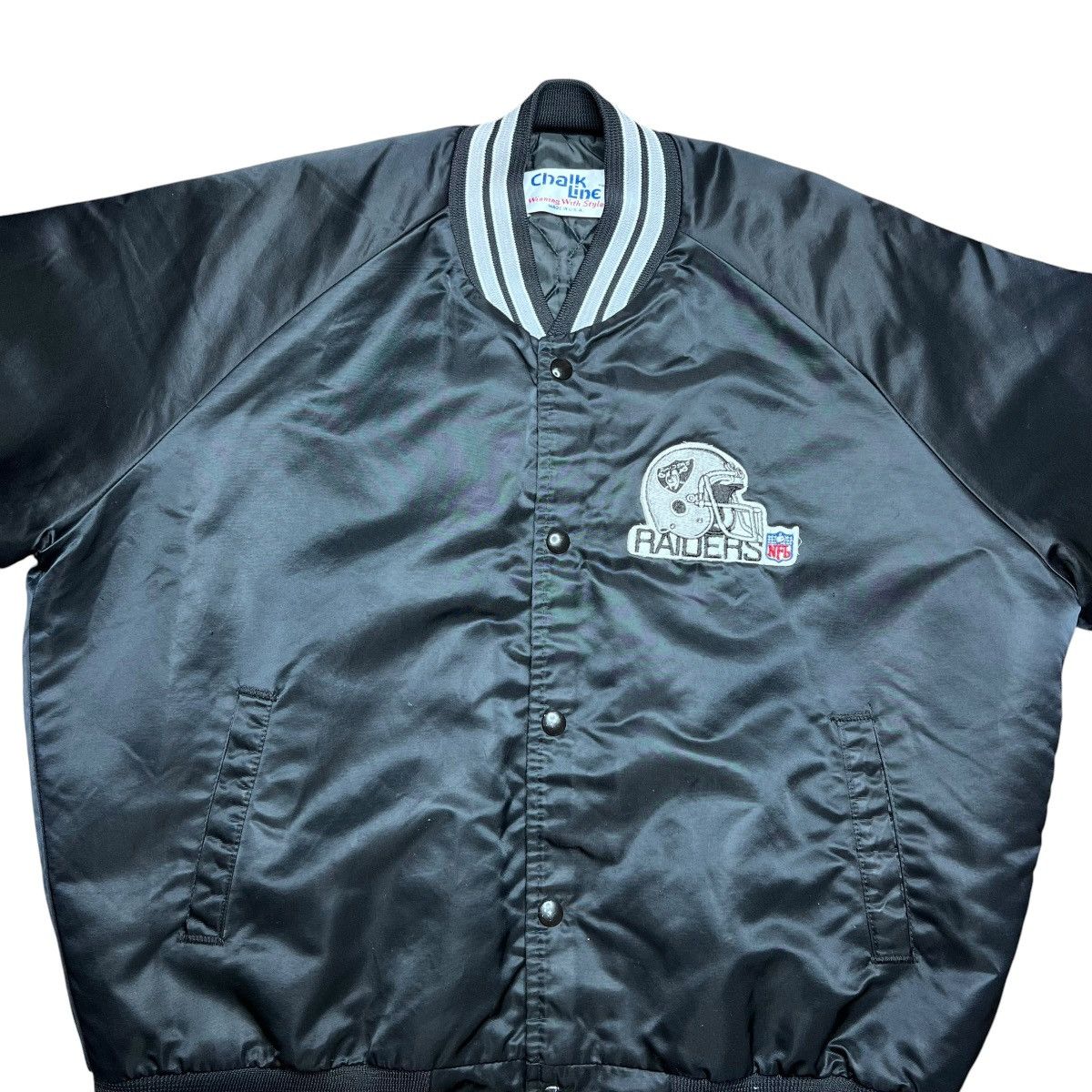Chalk Line Vintage 80s Raiders Football Helmet Chalk Line Satin Jacket Size US L / EU 52-54 / 3 - 5 Thumbnail