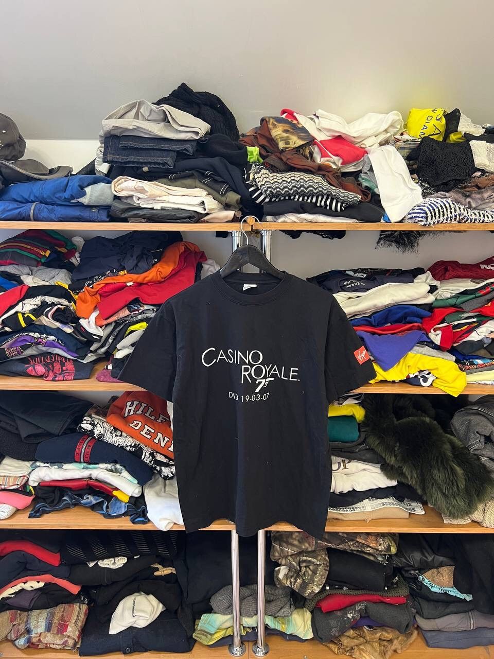 Other Y2K Casino Royale Very Rare Tshirt Size US L / EU 52-54 / 3 - 1 Thumbnail
