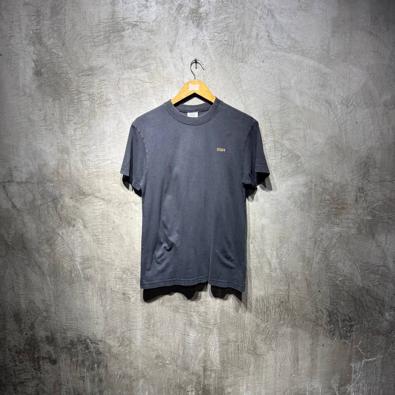 Vetements Vetements Staff Tee Size US S / EU 44-46 / 1 - 4 Thumbnail