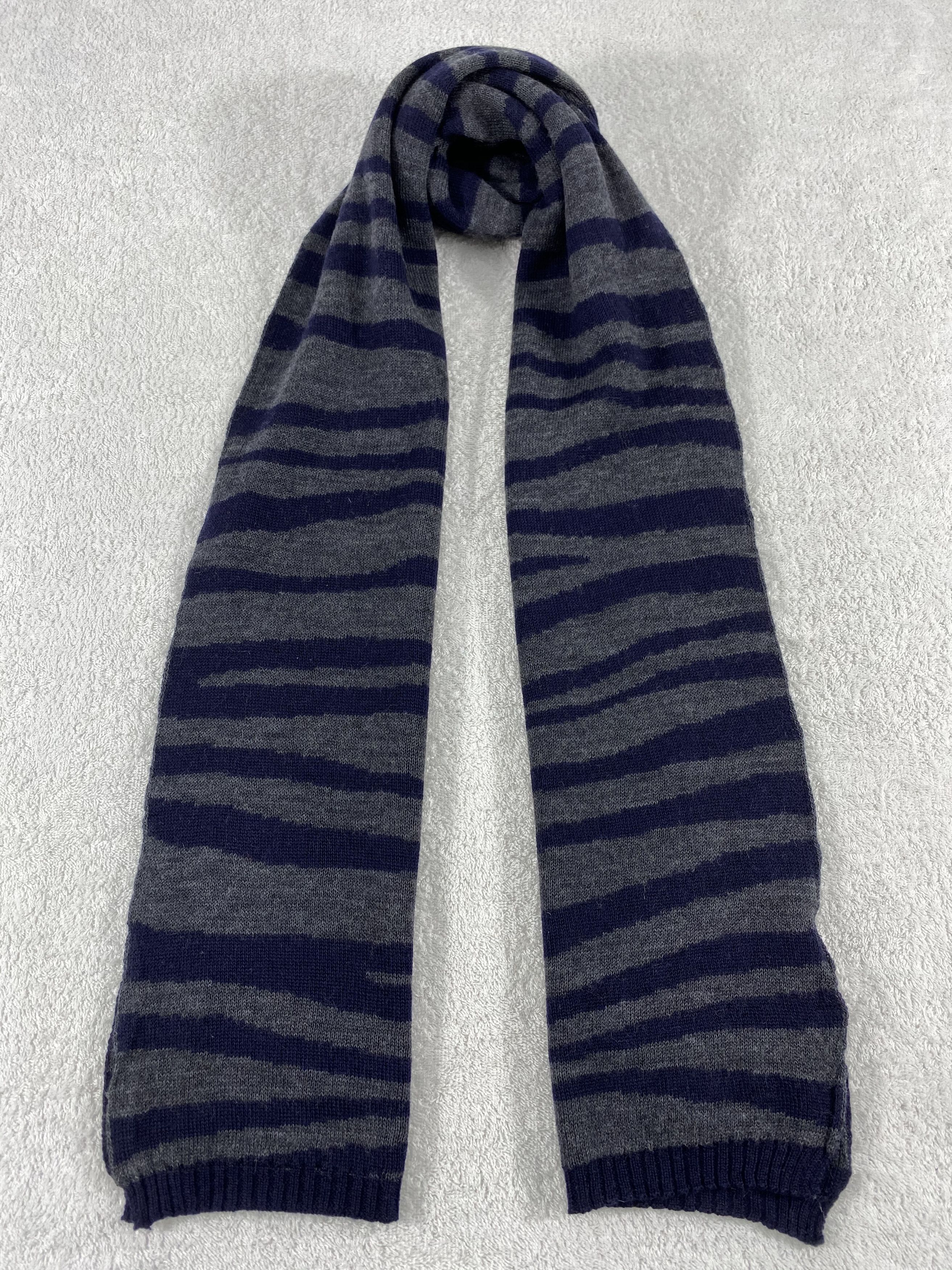 Krizia Uomo Vintage Krizia Uomo Scarf/Muffler/Neckwear MF807 Size ONE SIZE - 1 Thumbnail