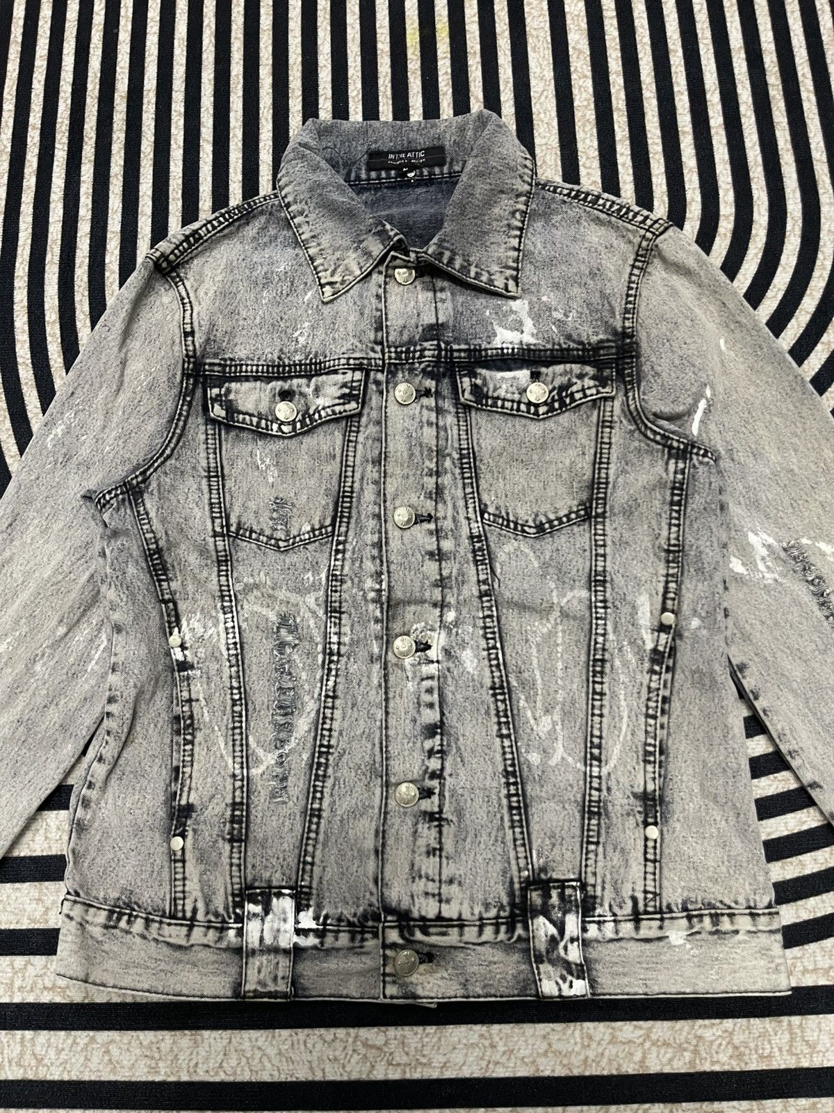 In The Attic 2000s IN THE ATTIC MUDWASH DISTRESSED DENIM BIKER JACKET Size US M / EU 48-50 / 2 - 4 Thumbnail