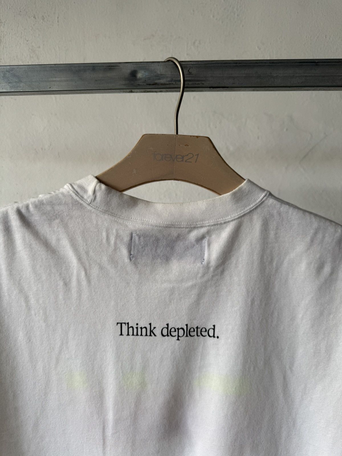 Japanese Brand Vintage Depleted X Apple Tee Size US M / EU 48-50 / 2 - 5 Thumbnail