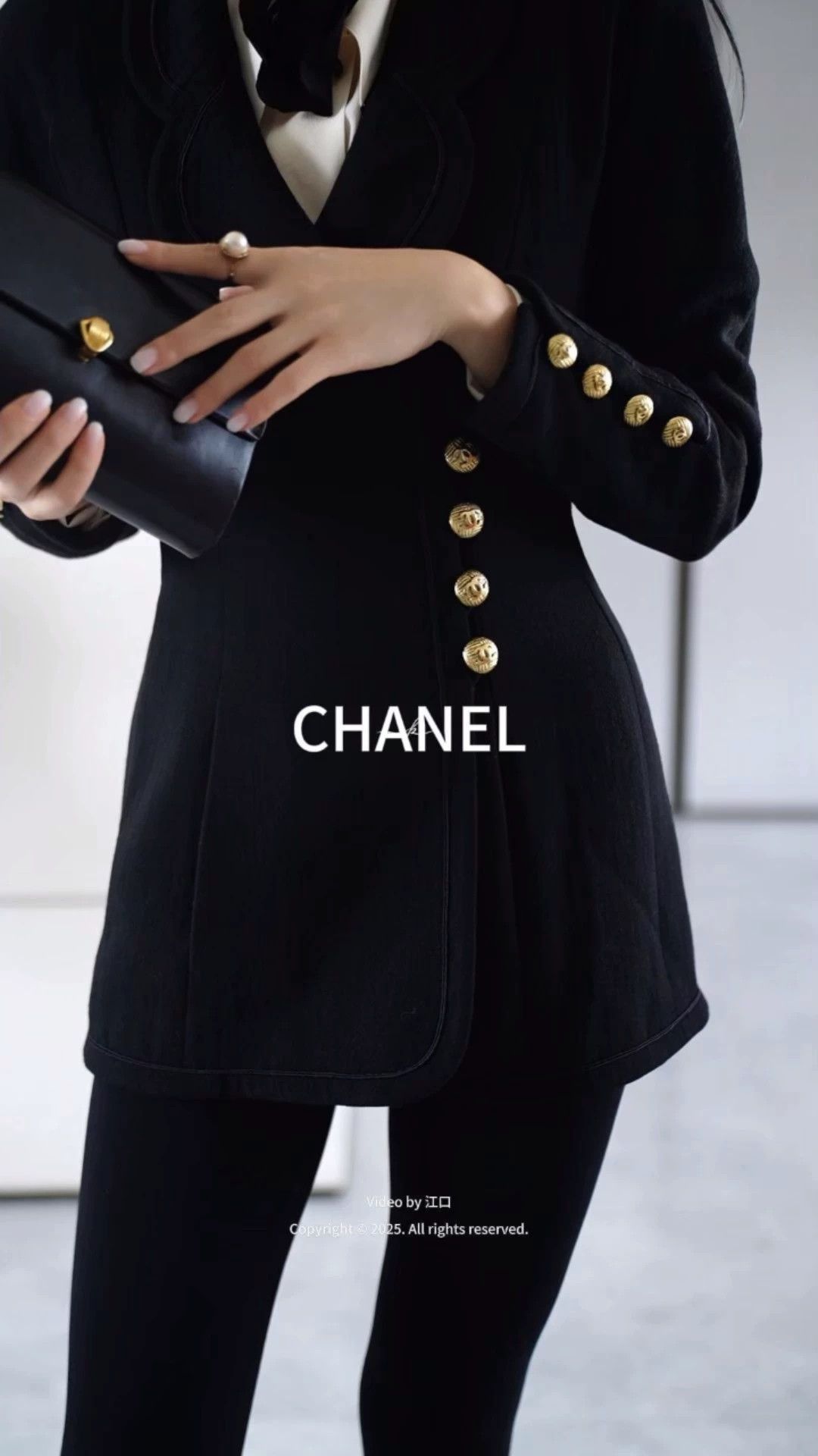 Chanel Chanel 1990s Black Gold Wool Long Jacket S 36 Size S / US 4 / IT 40 - 1 Thumbnail