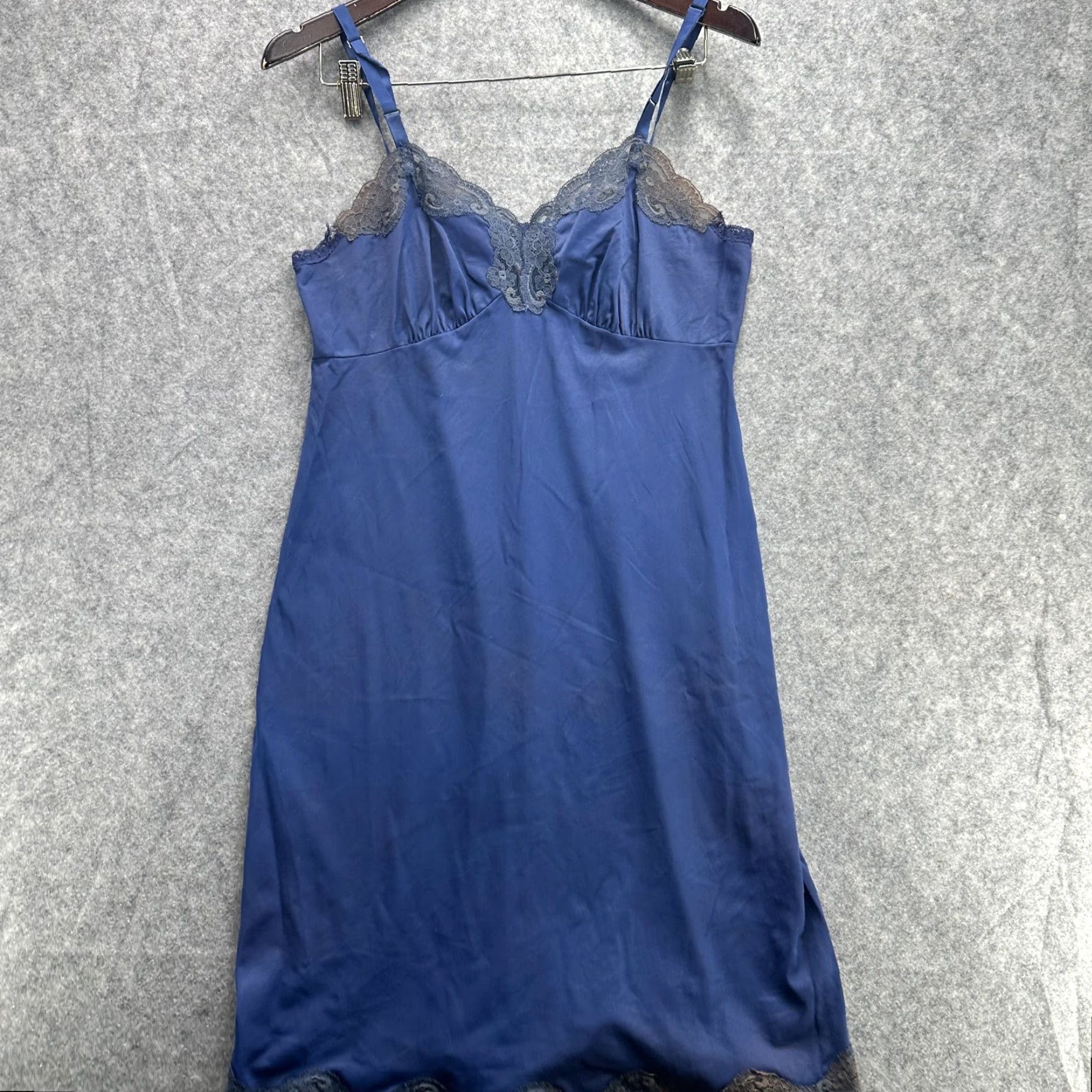 Vintage VINTAGE ShadowLine Slip Dress Womens 36 Blue Nylon Lace Nightgown Made USA Size M / US 6-8 / IT 42-44 - 2 Thumbnail
