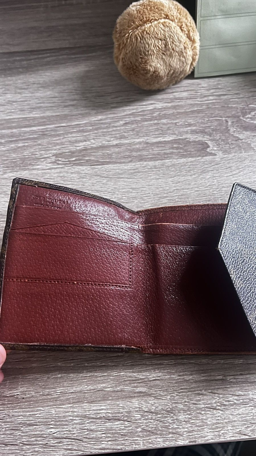 Louis Vuitton Louis Vuitton Wallet Size ONE SIZE - 2 Thumbnail