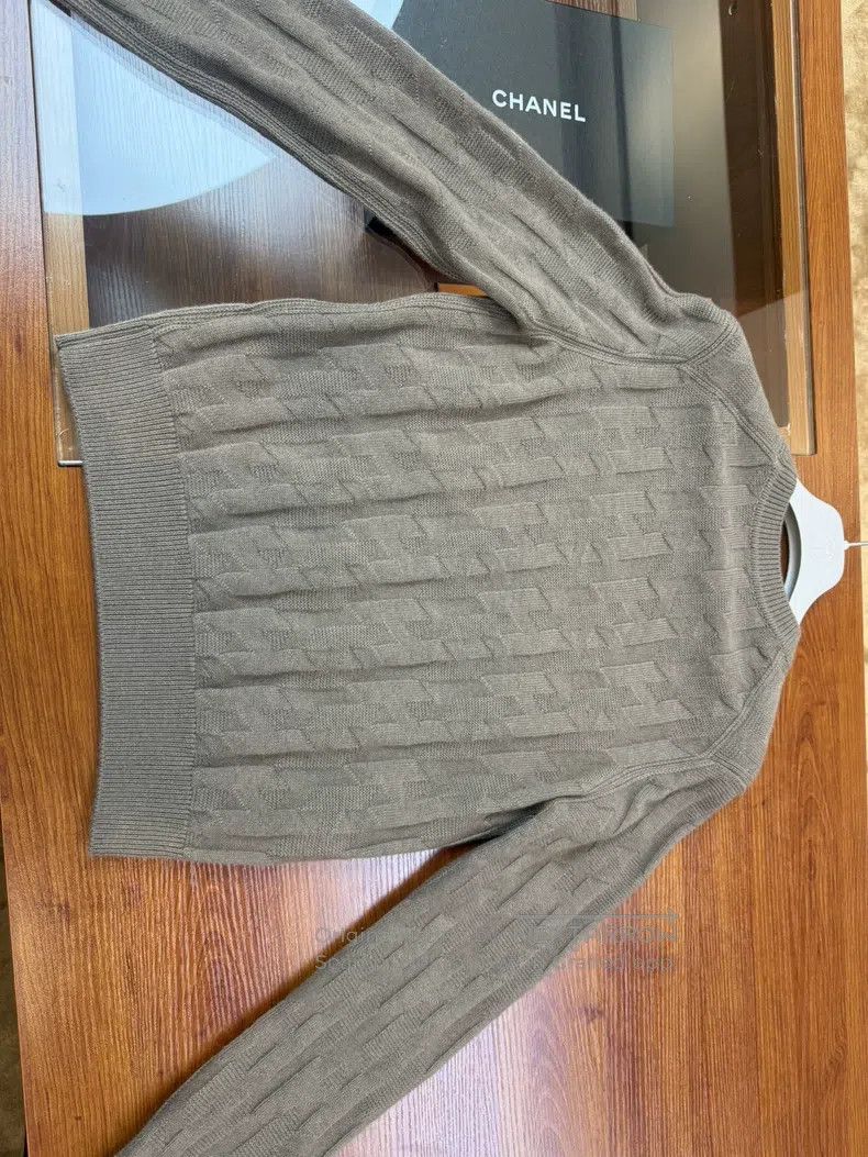 Hermes Hermes Elephant Grey Wool Knit Sweater, Size 42, 100% Pure Size S / US 4 / IT 40 - 2 Thumbnail