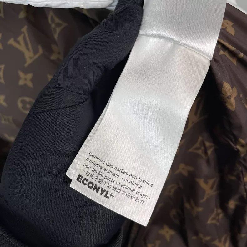 Louis Vuitton Louis Vuitton Capsule style white inner presbyopia down ja Size XXS / US 00 / IT 34 - 8 Thumbnail