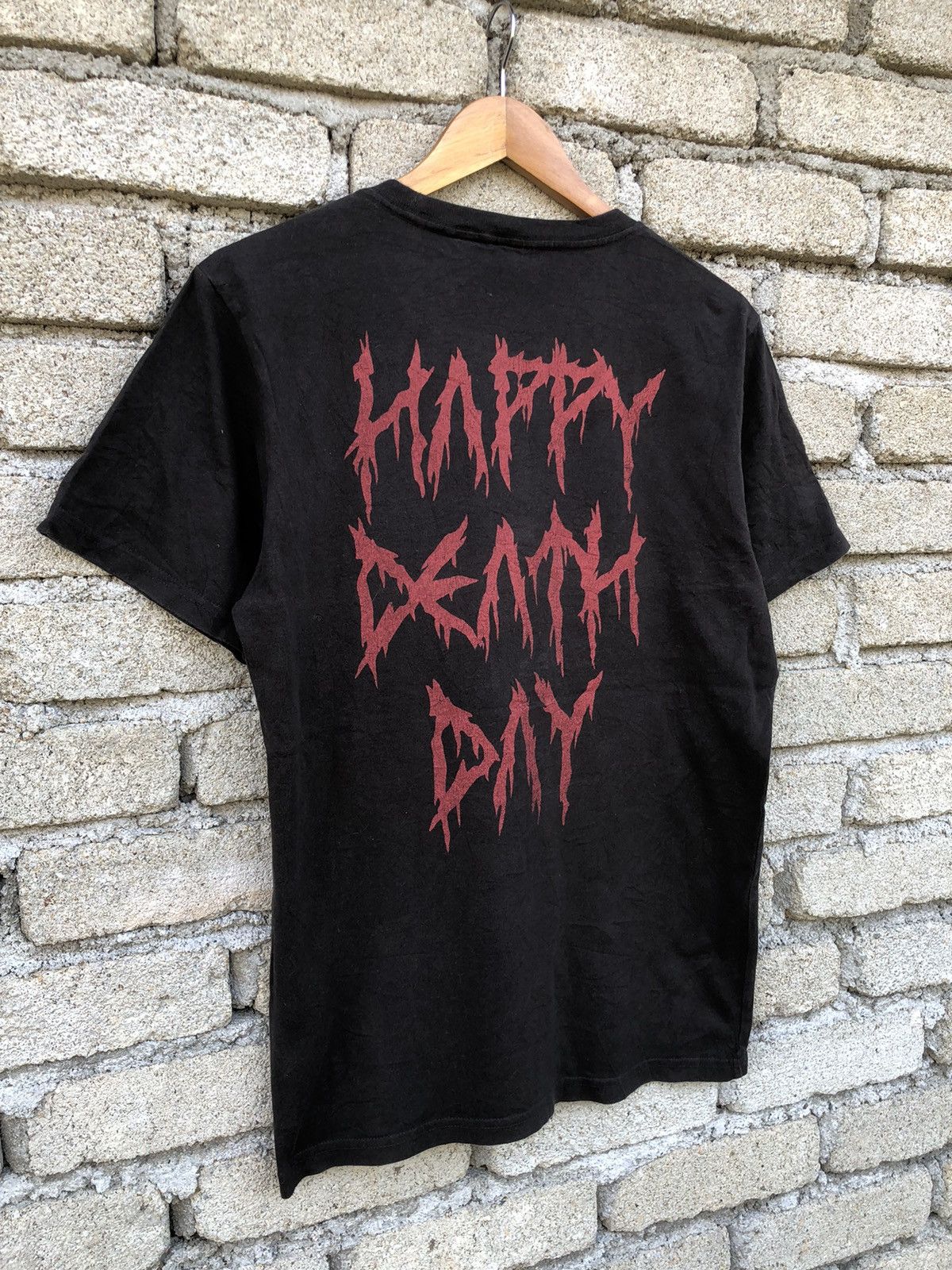 Vintage Vintage Horror Movie Happy Death Day Tshirt Size US M / EU 48-50 / 2 - 11 Thumbnail