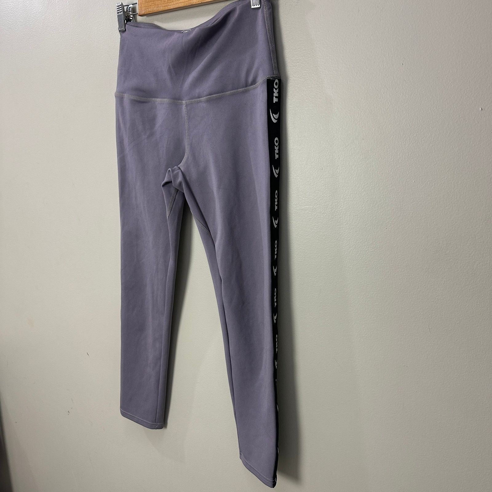 Other Technical Knockout TKO M Purple Leggings Tuxedo Stripe Size 26" / US 2 / IT 38 - 2 Thumbnail
