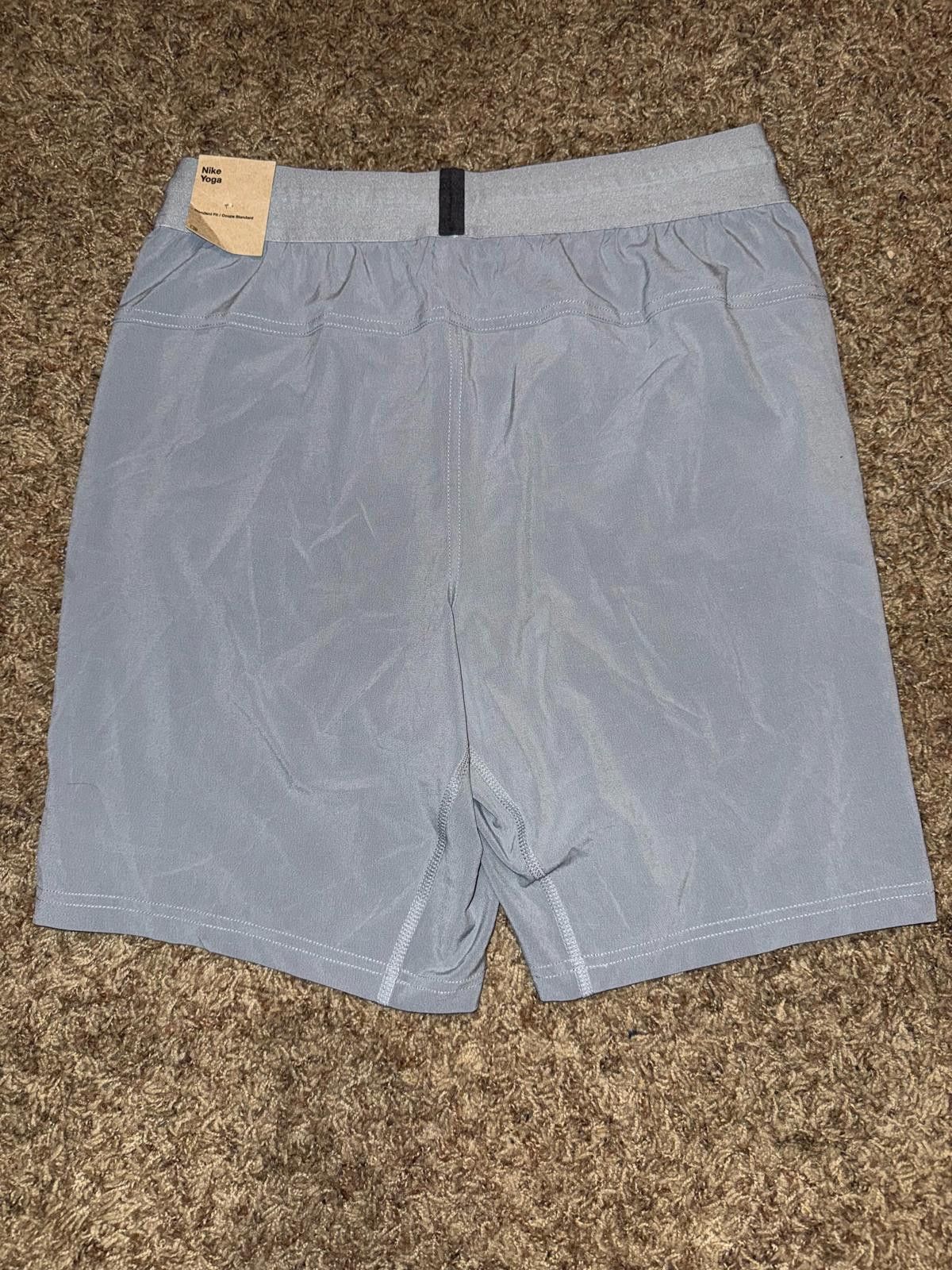 Nike Men's Nike Yoga Dri-FIT Training Athletic Shorts Size US 32 / EU 48 - 4 Thumbnail