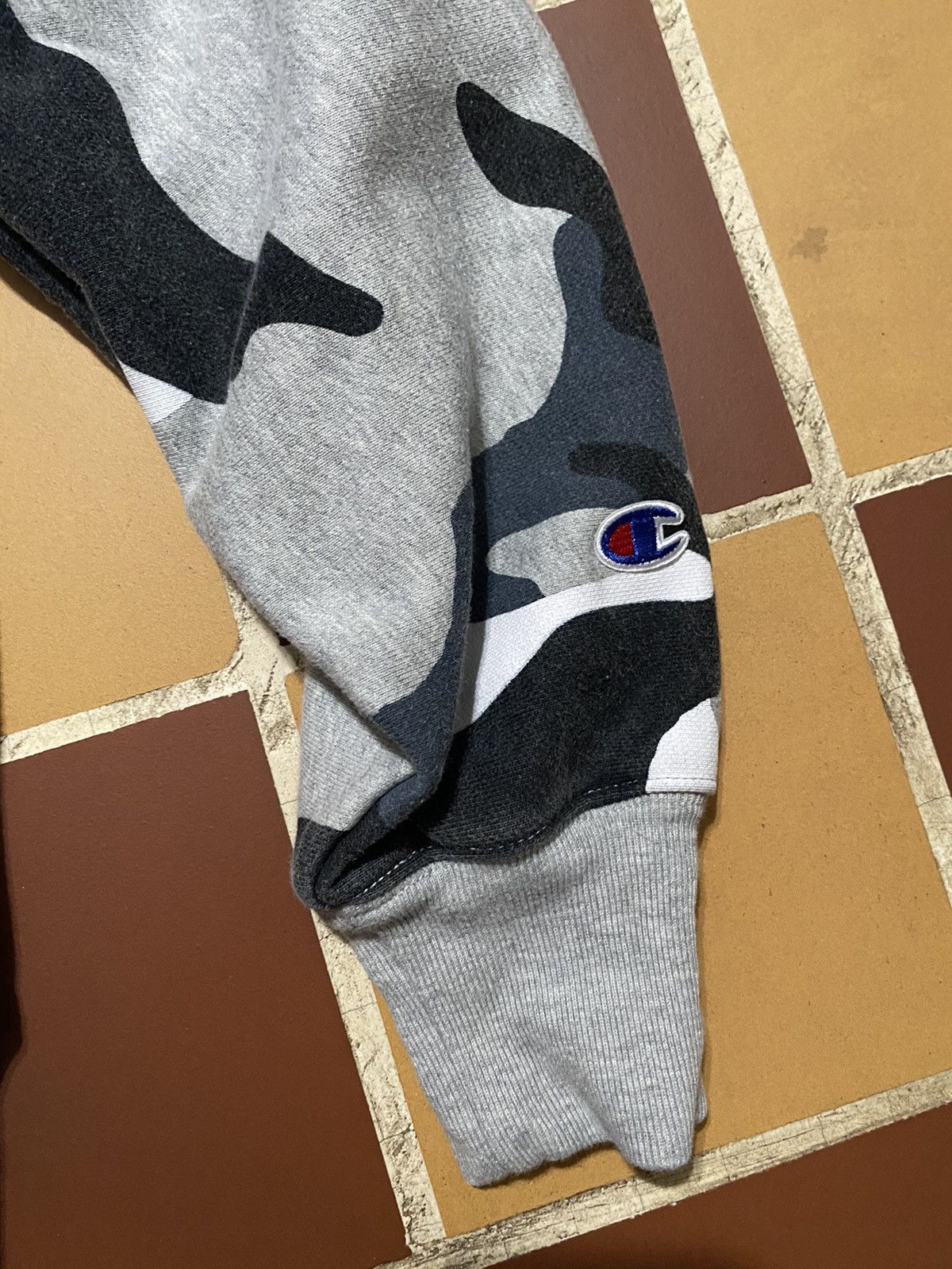 Champion Vintage Champion Grey Camo Hoodie Size US M / EU 48-50 / 2 - 3 Thumbnail